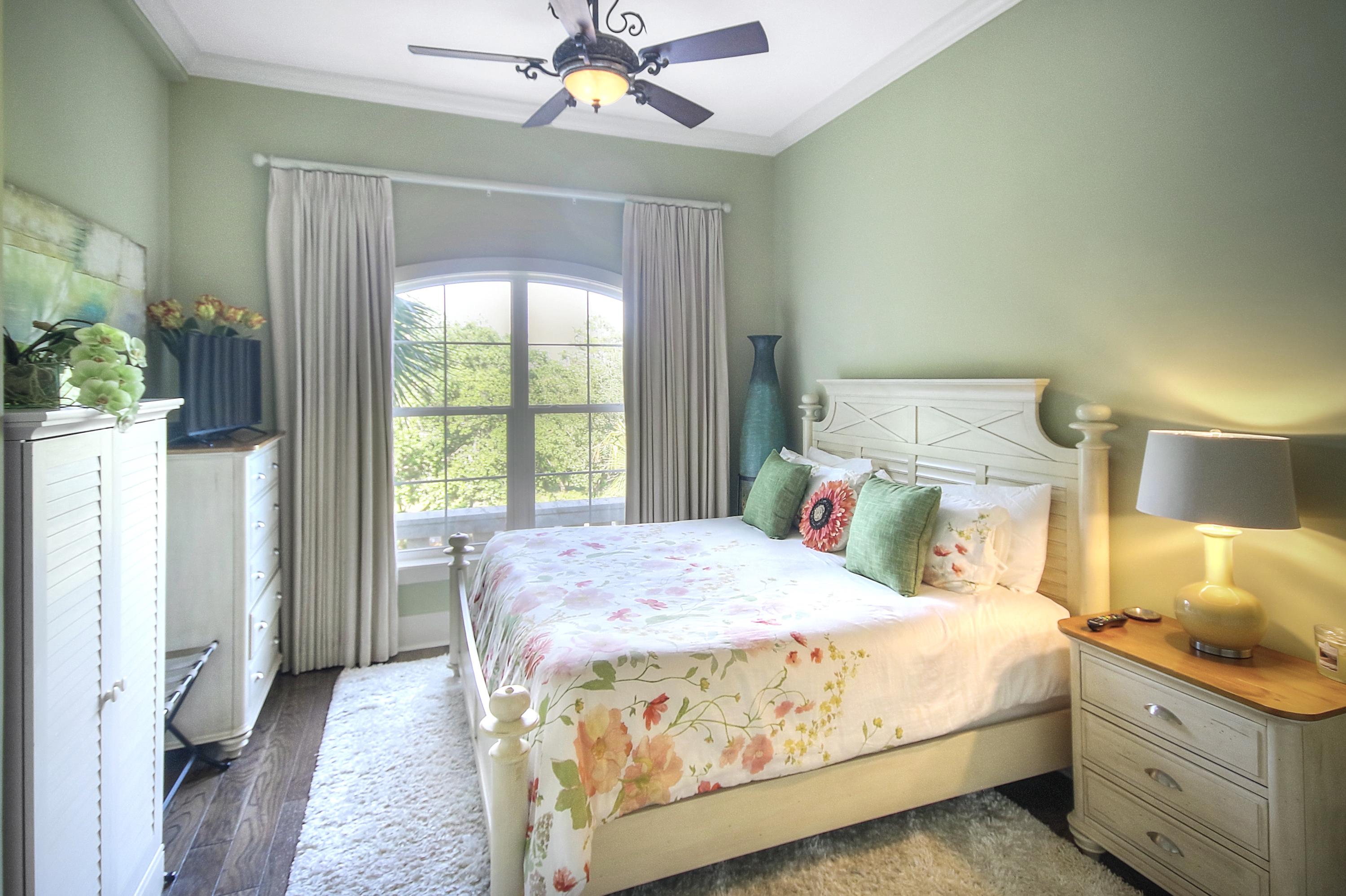 BEACH HIGHLAND - Residential
