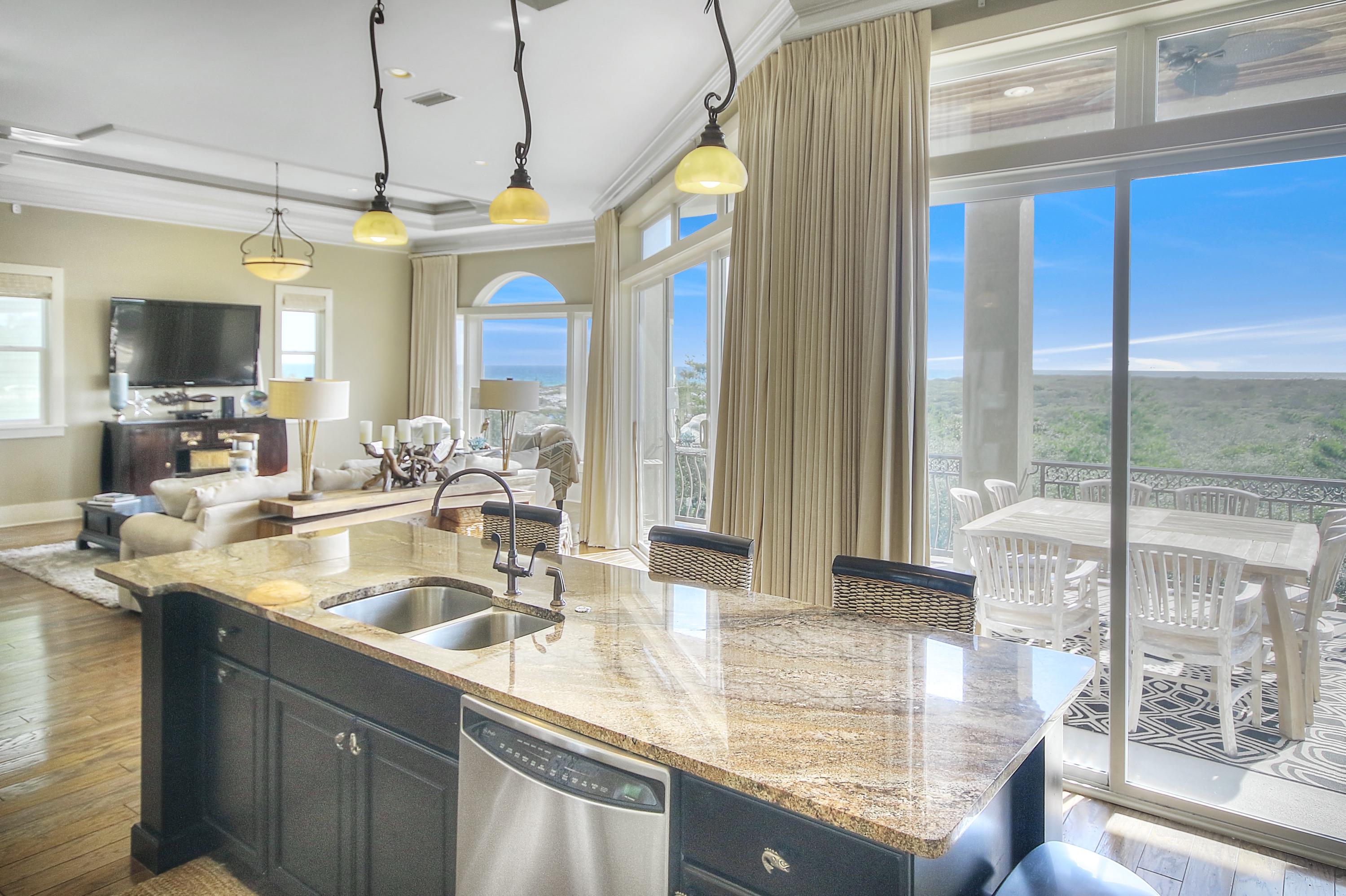 BEACH HIGHLAND - Residential