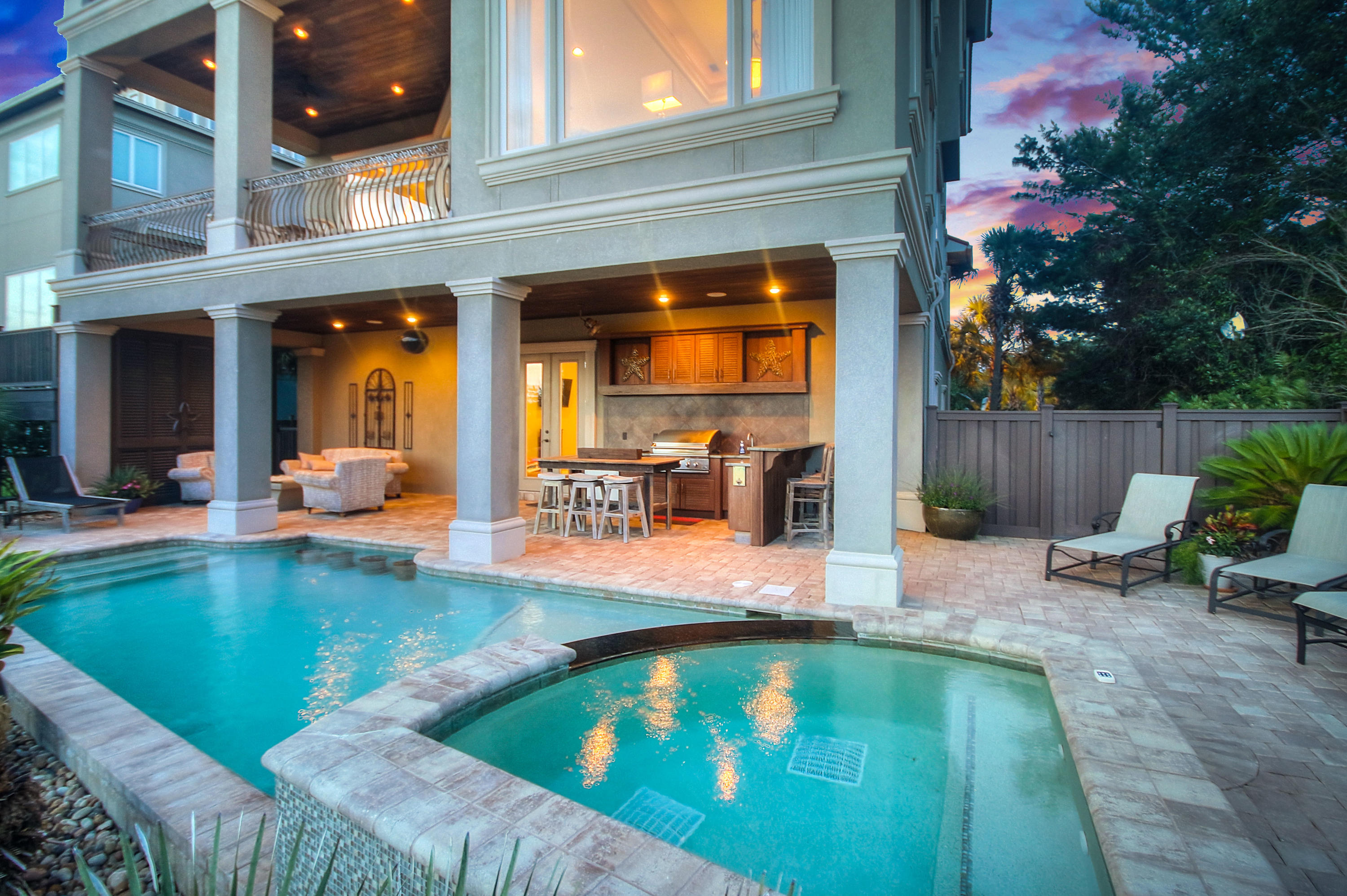 BEACH HIGHLAND - Residential
