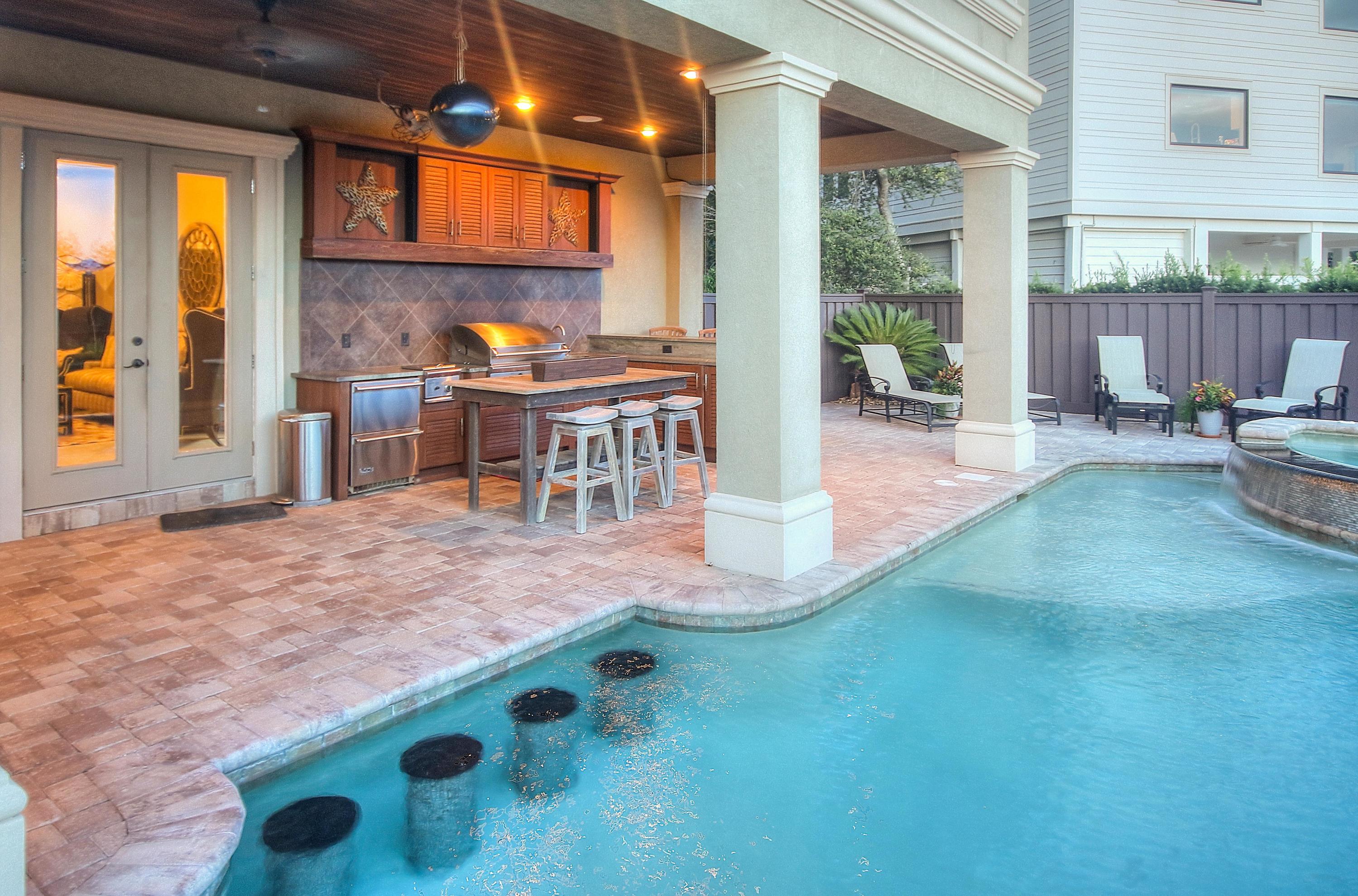 BEACH HIGHLAND - Residential