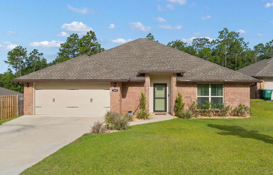 3/2 south I10; staineless steel appliances, fenced yard, granite countertops, and bonus room! View today.