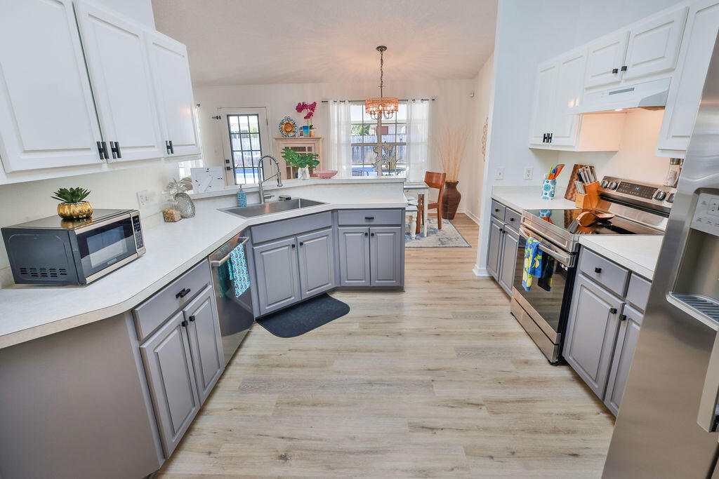 SUNDIAL ESTATES PH 2 - Residential