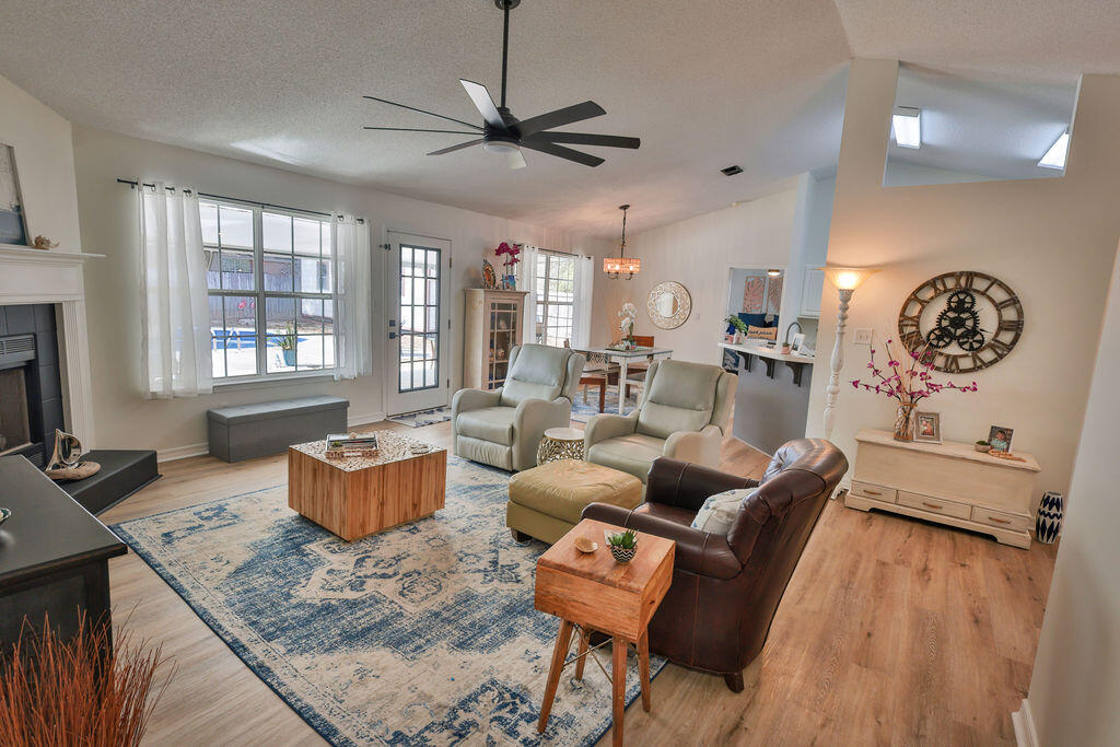 SUNDIAL ESTATES PH 2 - Residential