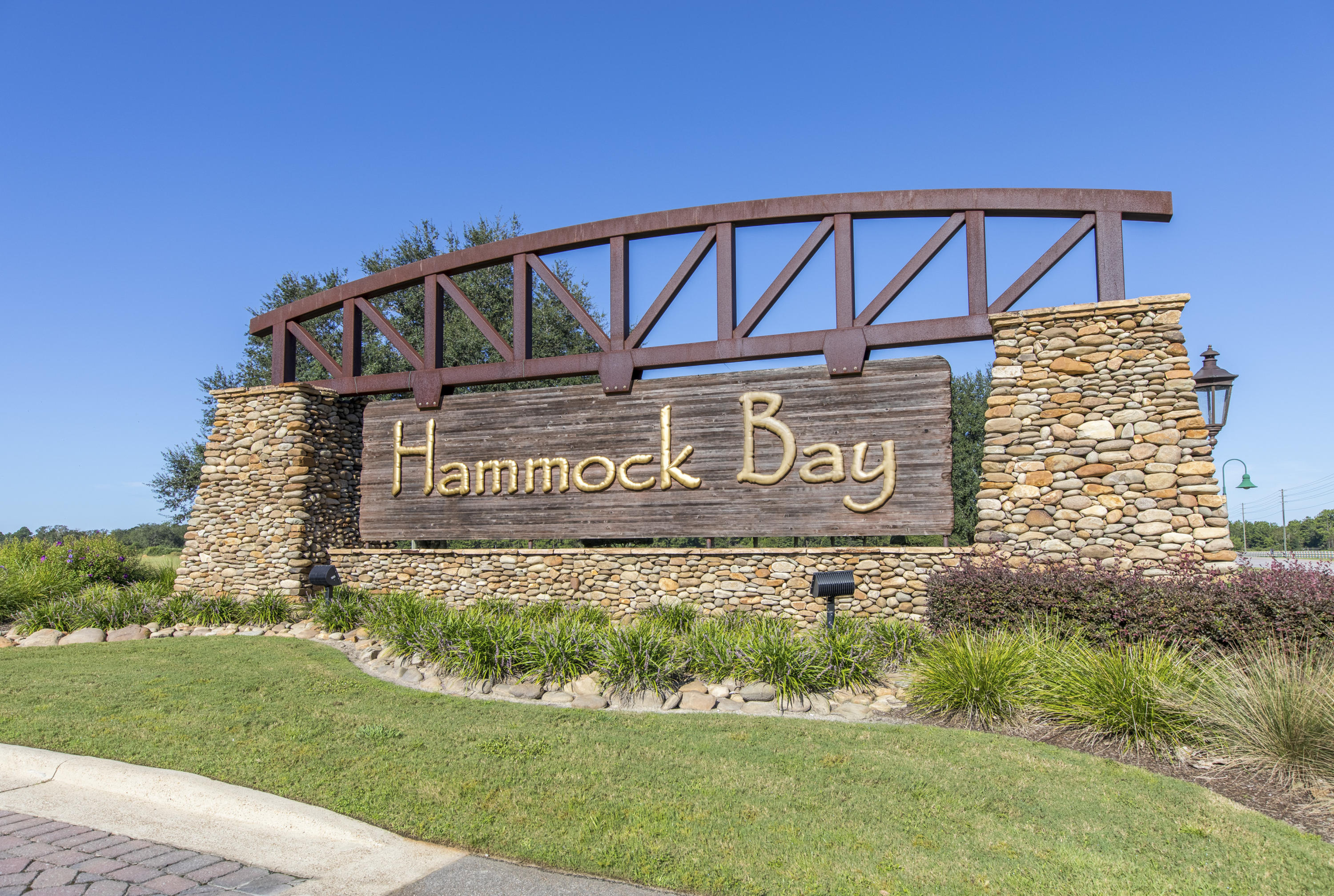 HAMMOCK BAY - Residential