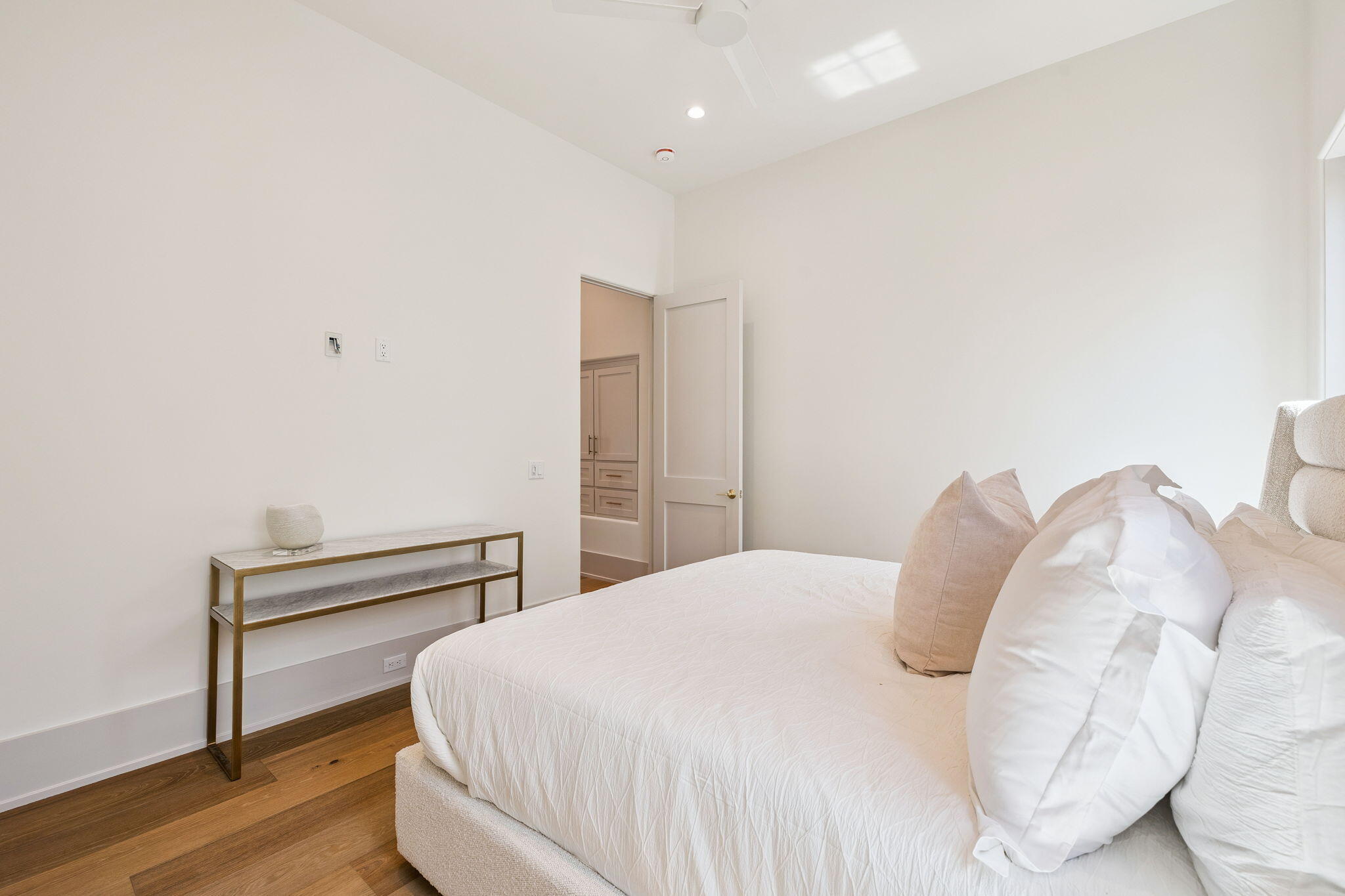 SWEET BAY - Residential