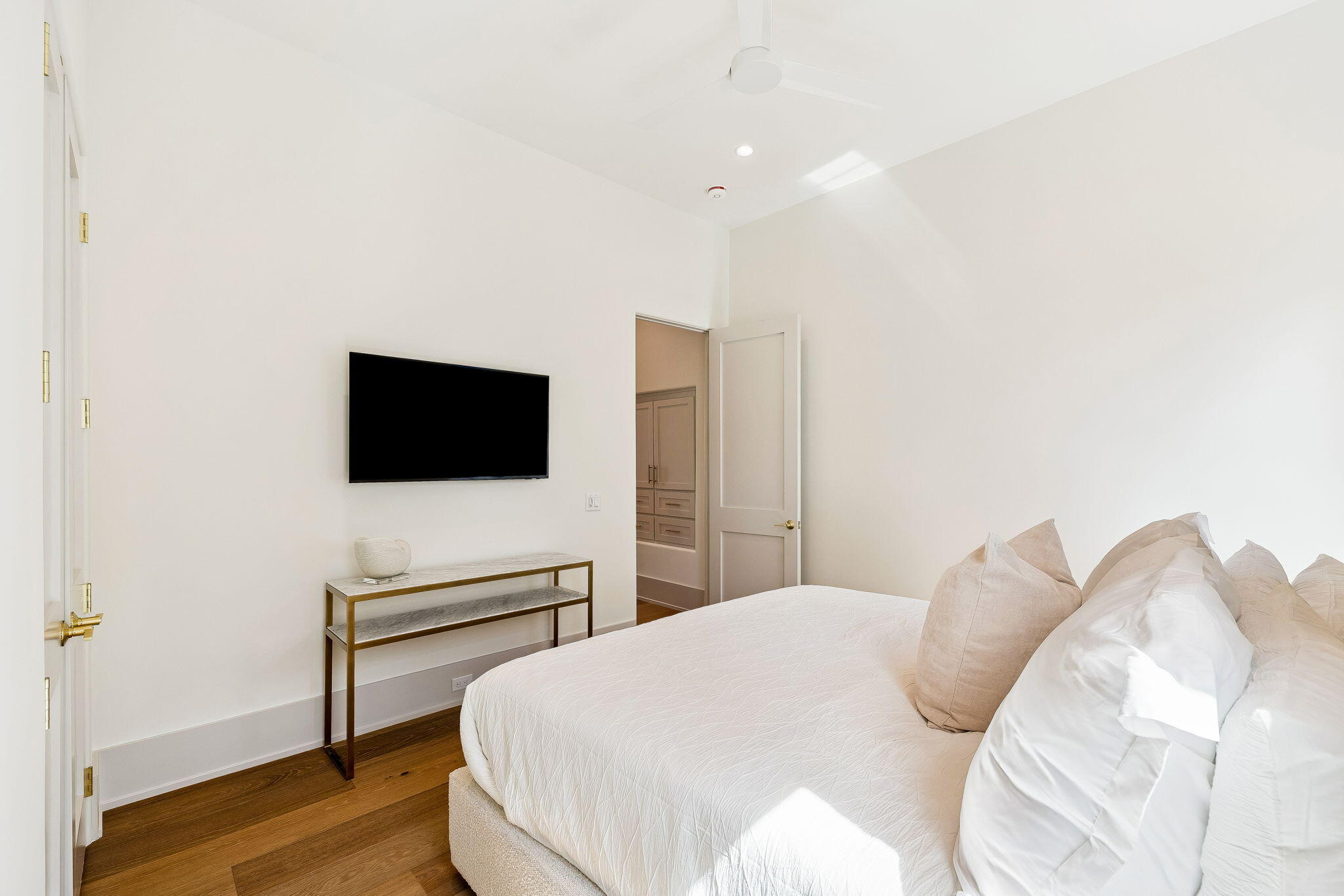 SWEET BAY - Residential