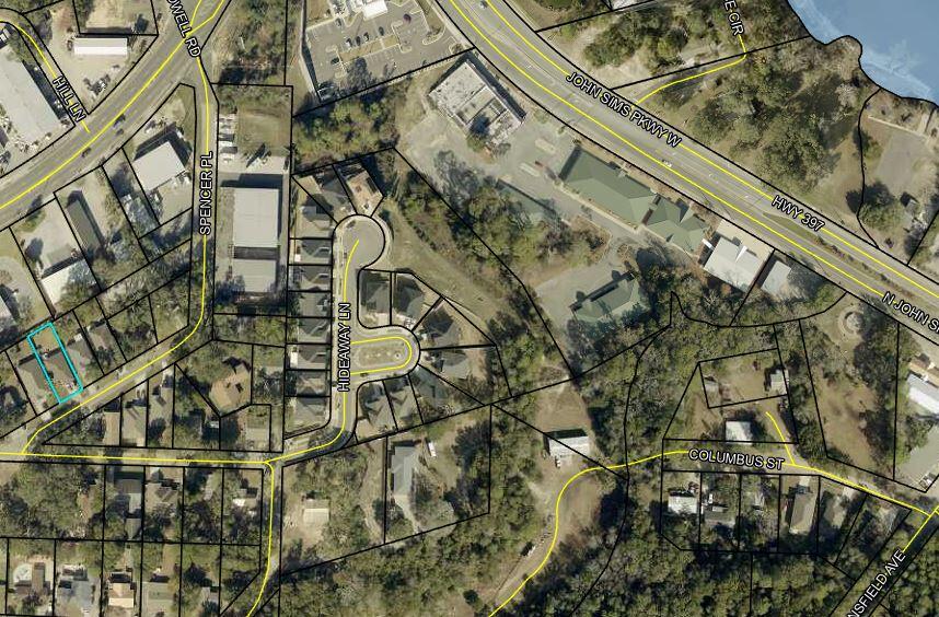 A A HOWELL S/D LOT 25 BLK 6 - Residential Lease