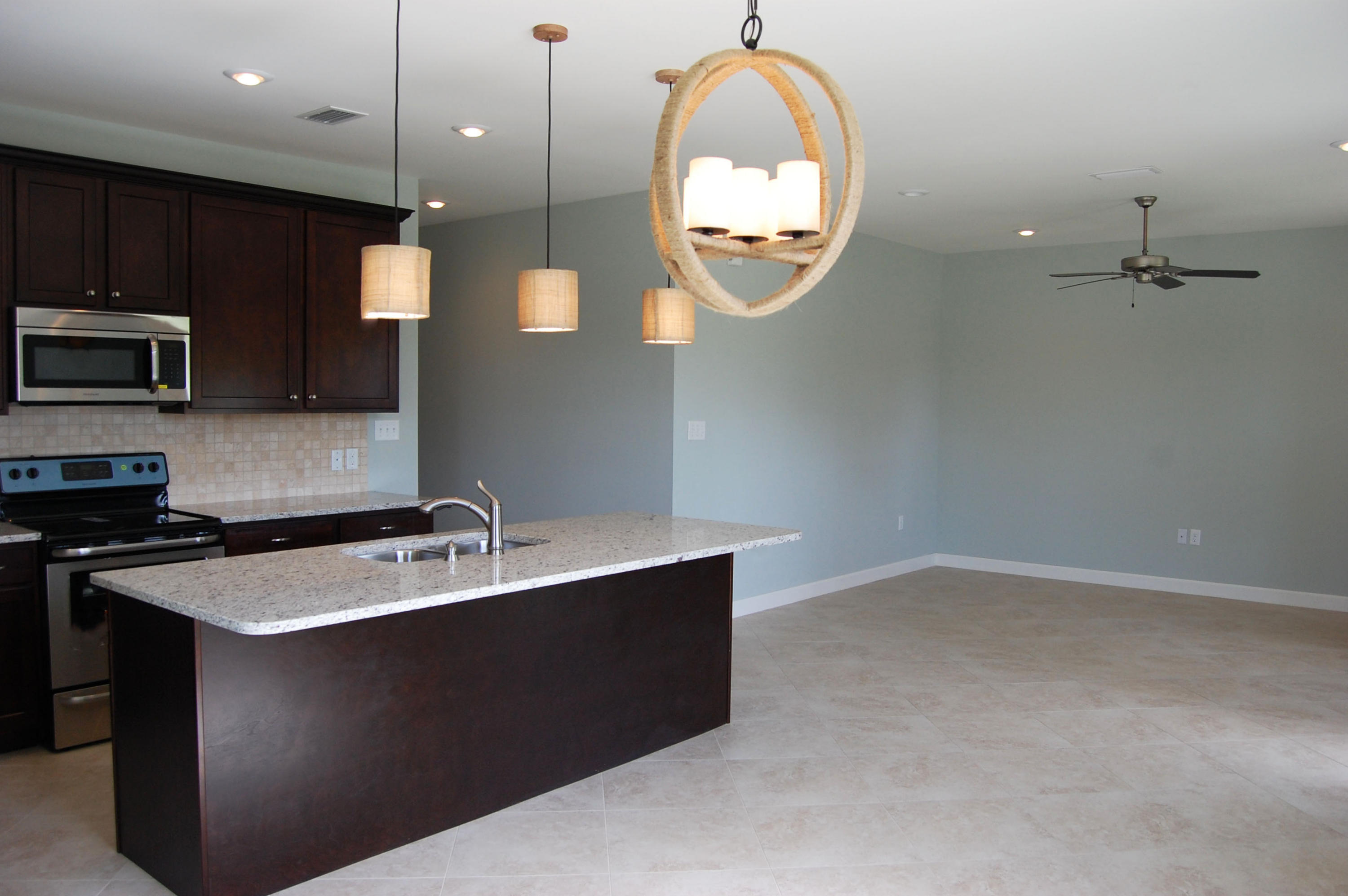 BRANDON OAKS - Residential