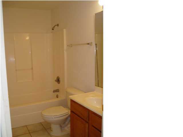 CREEKSIDE - Residential Lease