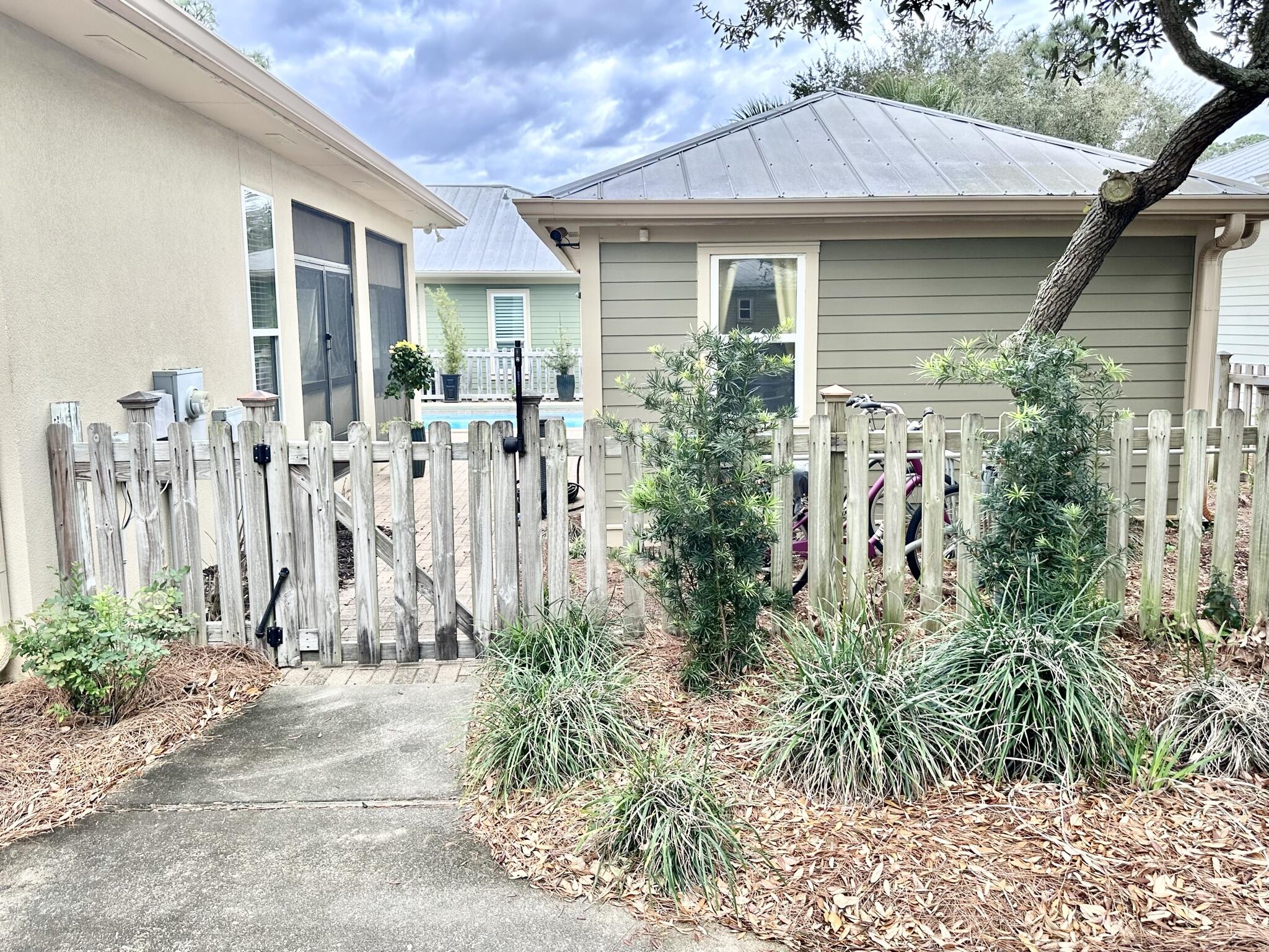 CRYSTAL LAKE AT SANDESTIN - Residential