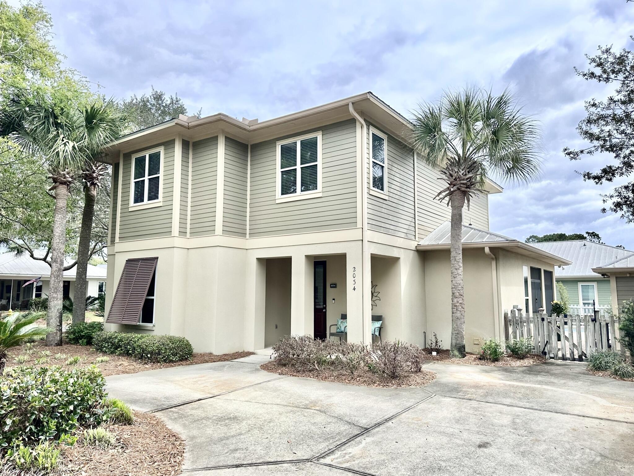 CRYSTAL LAKE AT SANDESTIN - Residential