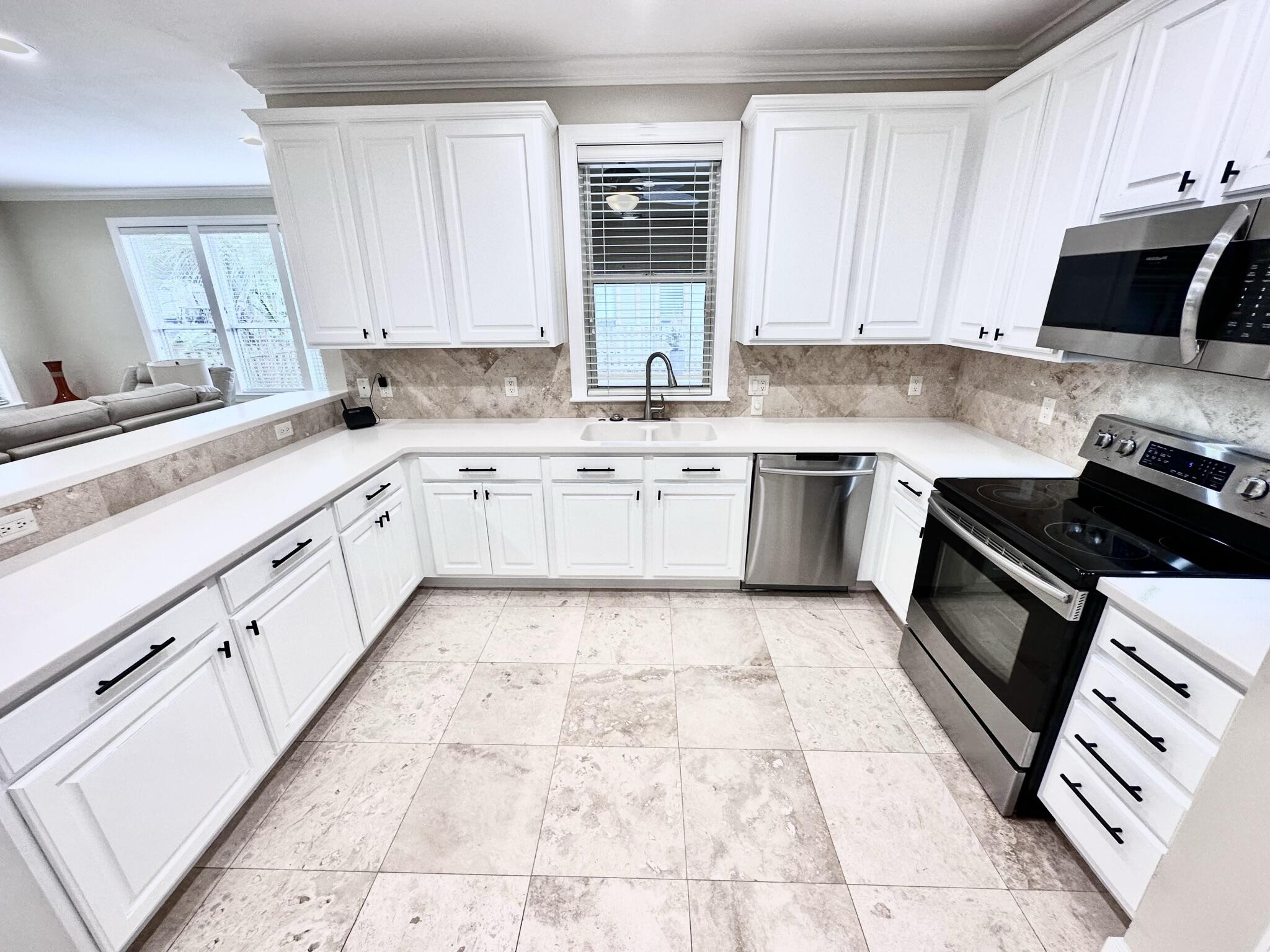 CRYSTAL LAKE AT SANDESTIN - Residential