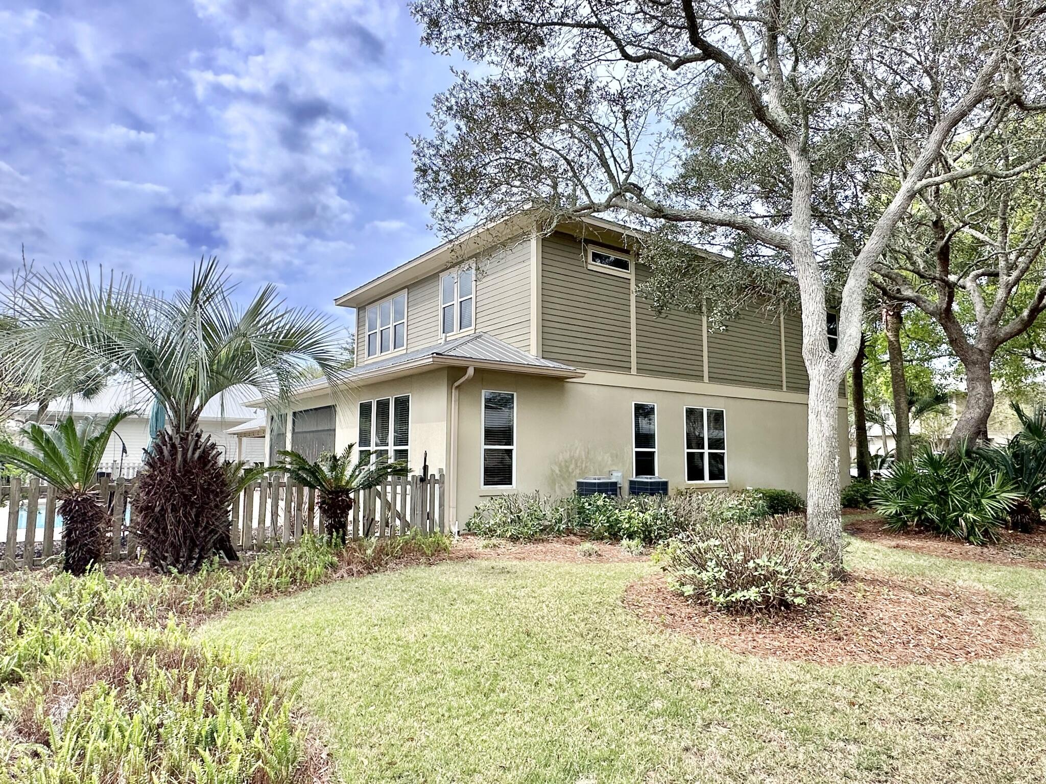 CRYSTAL LAKE AT SANDESTIN - Residential