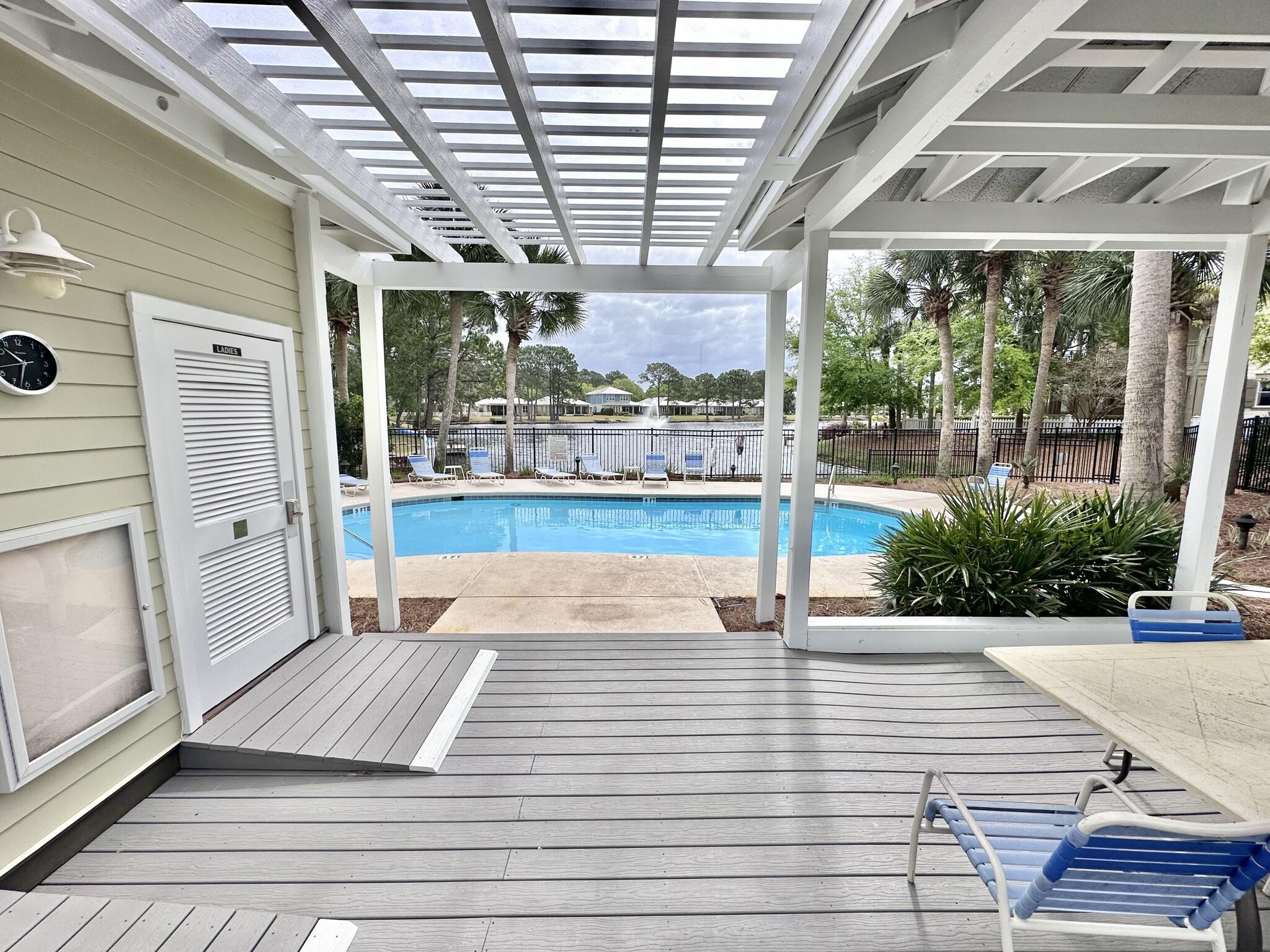 CRYSTAL LAKE AT SANDESTIN - Residential