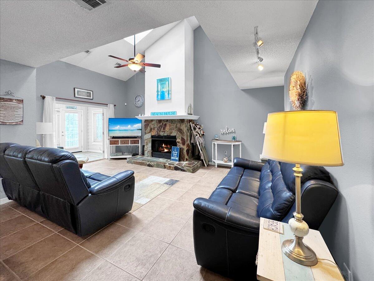 SEA PINES - Residential