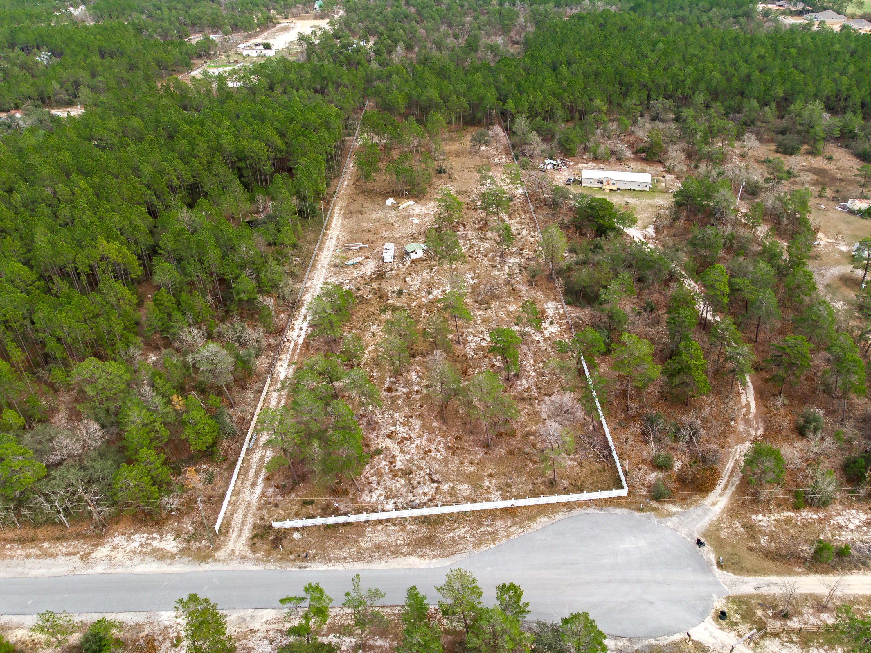 WHITE PINES UNREC - Land