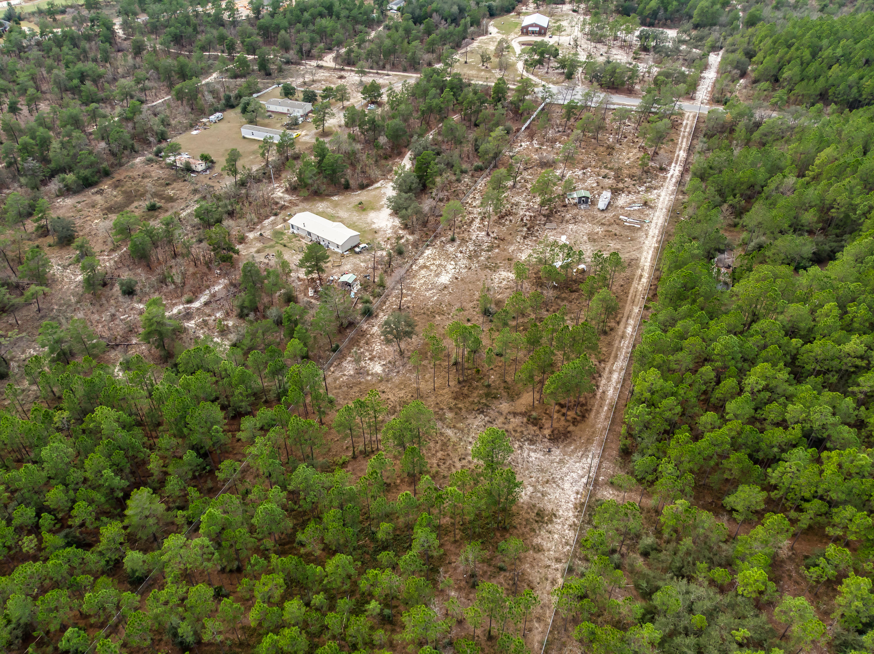 WHITE PINES UNREC - Land