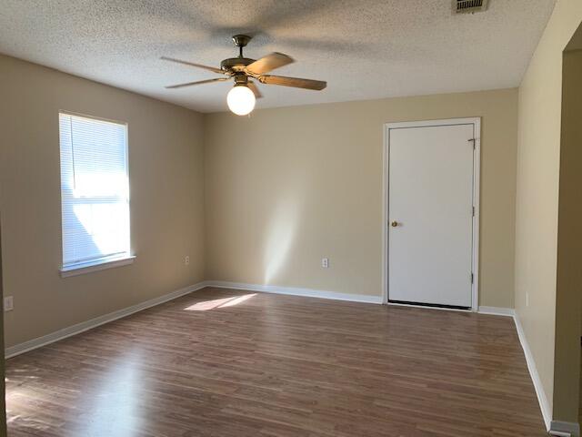 HIDDEN GLEN - Residential Lease