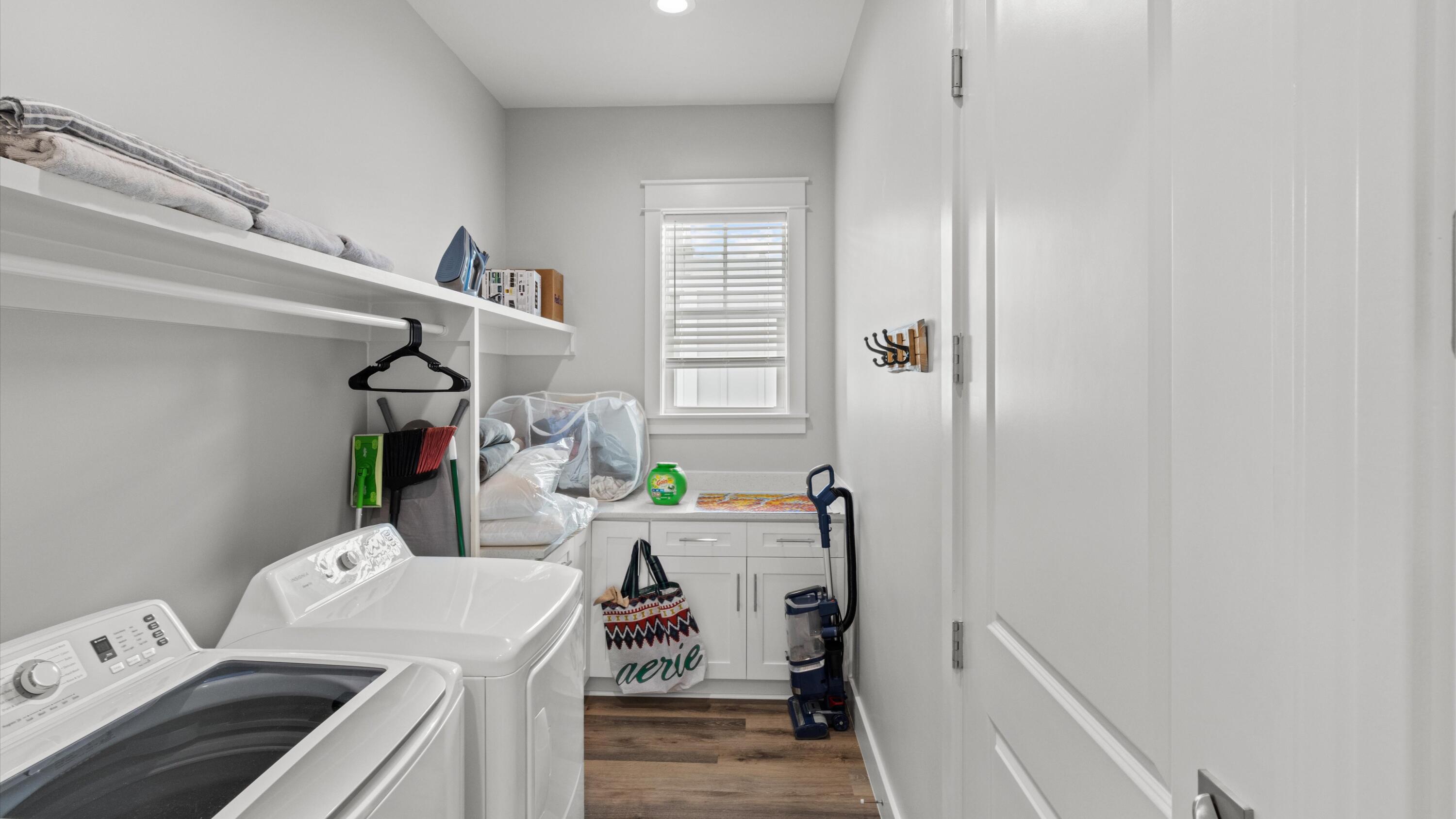 LAKESIDE AT BLUE MOUNTAIN BEACH - Residential Lease
