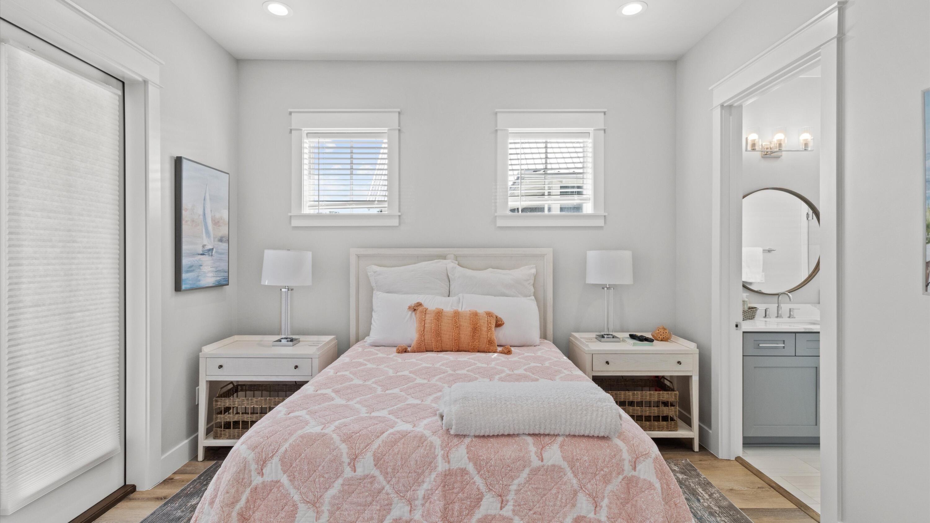 LAKESIDE AT BLUE MOUNTAIN BEACH - Residential Lease