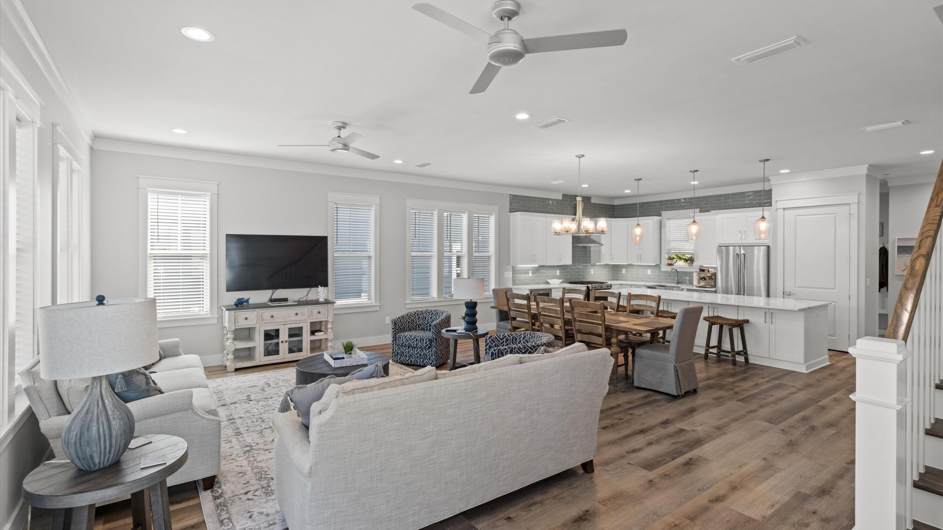 LAKESIDE AT BLUE MOUNTAIN BEACH - Residential Lease