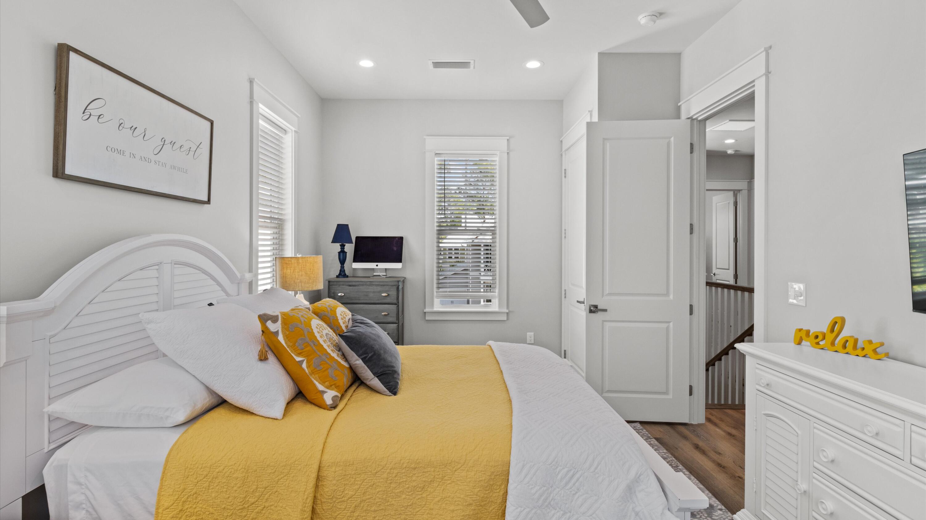 LAKESIDE AT BLUE MOUNTAIN BEACH - Residential Lease