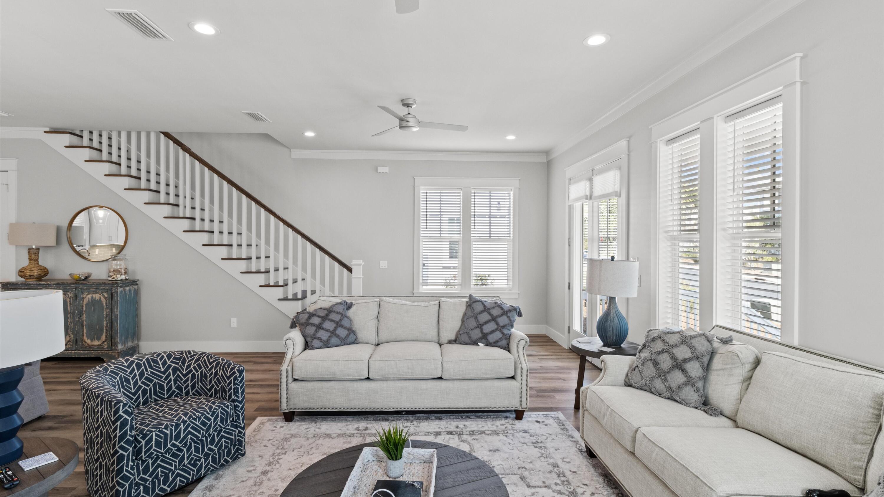 LAKESIDE AT BLUE MOUNTAIN BEACH - Residential Lease
