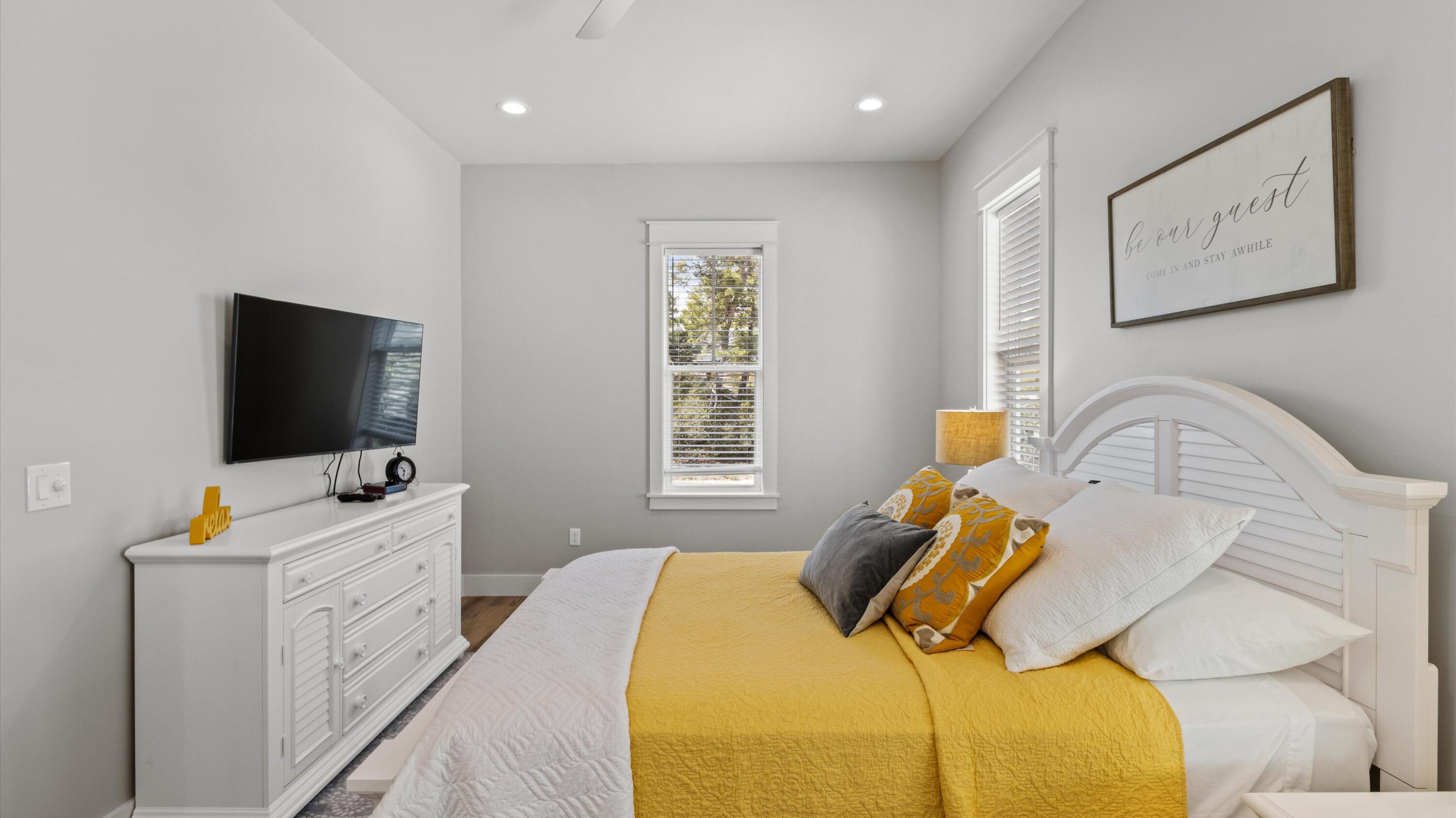 LAKESIDE AT BLUE MOUNTAIN BEACH - Residential Lease