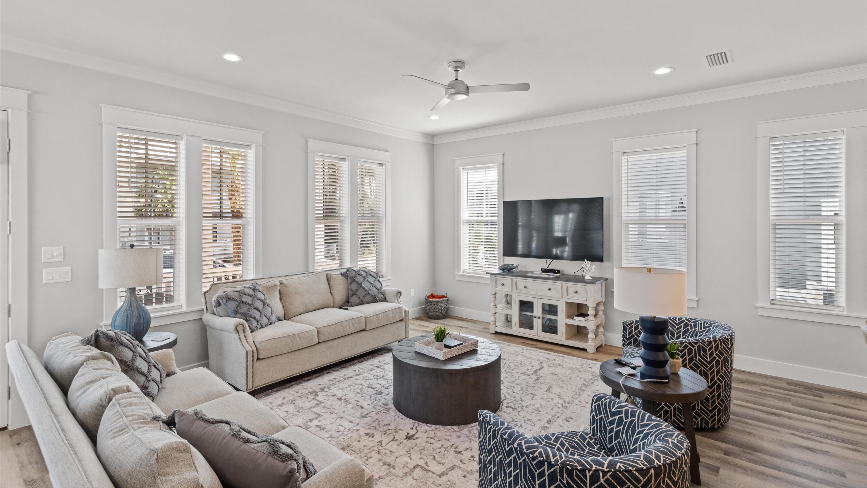 LAKESIDE AT BLUE MOUNTAIN BEACH - Residential Lease