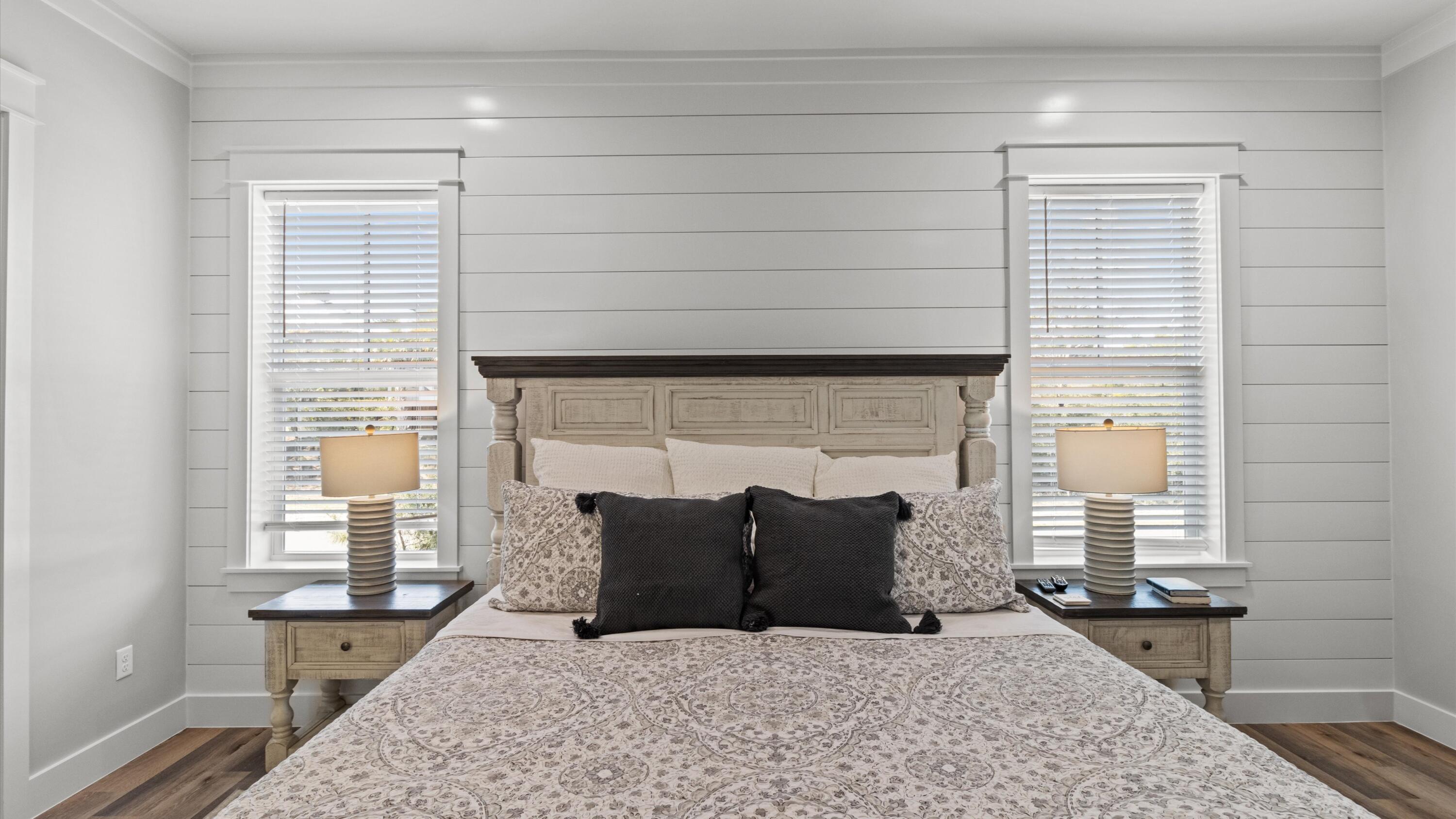 LAKESIDE AT BLUE MOUNTAIN BEACH - Residential Lease