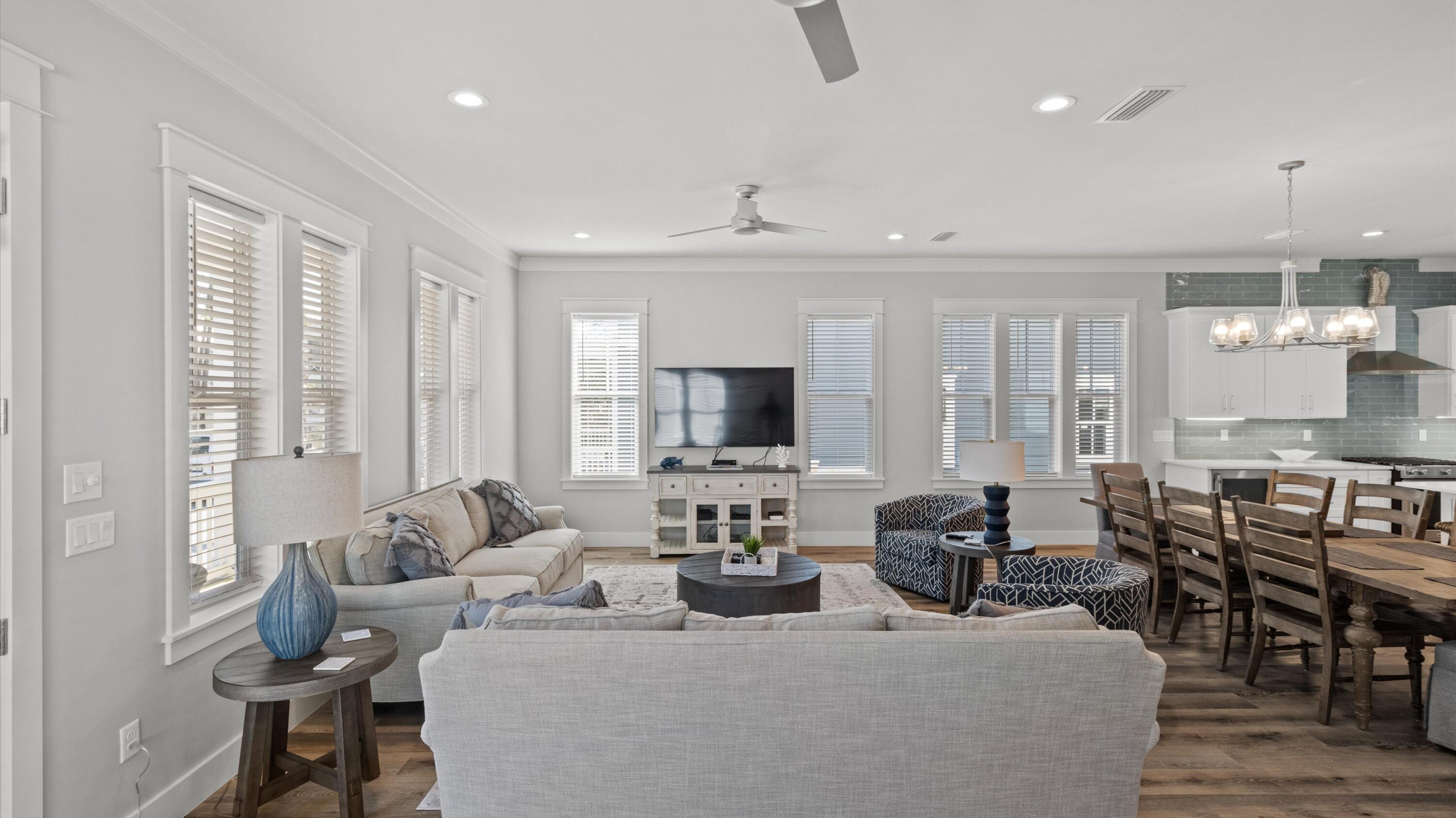 LAKESIDE AT BLUE MOUNTAIN BEACH - Residential Lease
