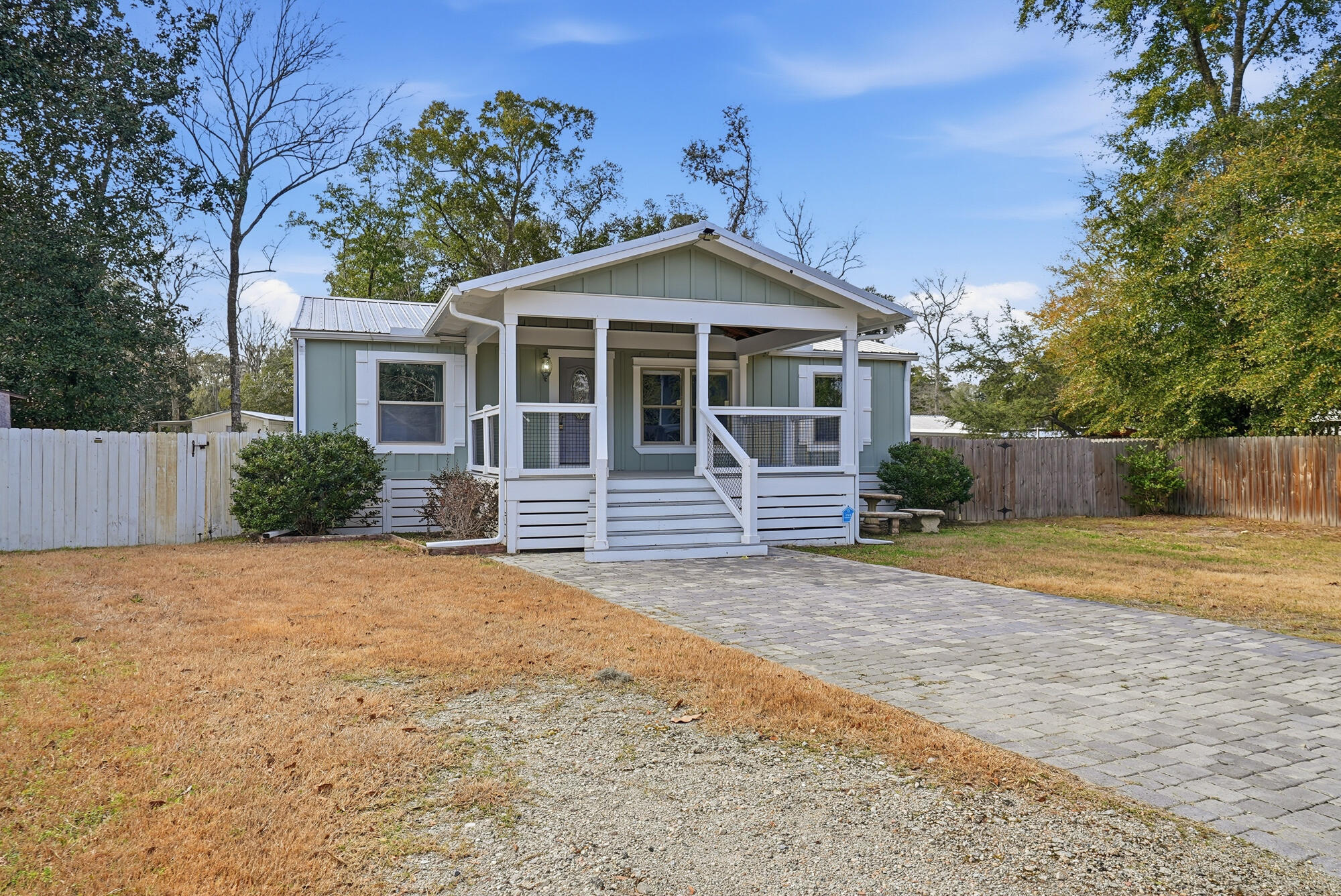 Lot 125 MAGNOLIA BAYES S/D PB 8-56 OR 3060-4632 OR 3108-3493 - Residential