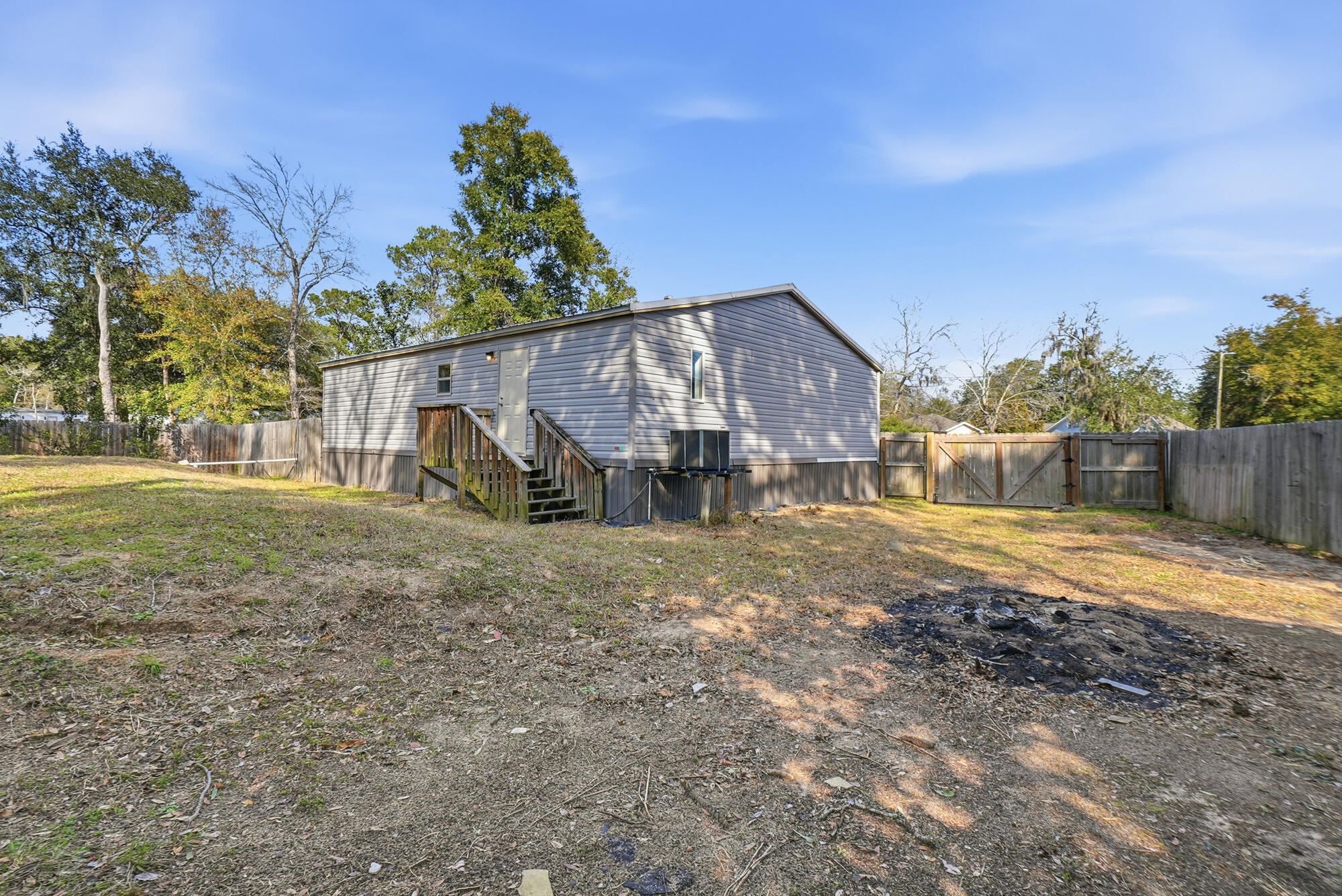 Lot 125 MAGNOLIA BAYES S/D PB 8-56 OR 3060-4632 OR 3108-3493 - Residential