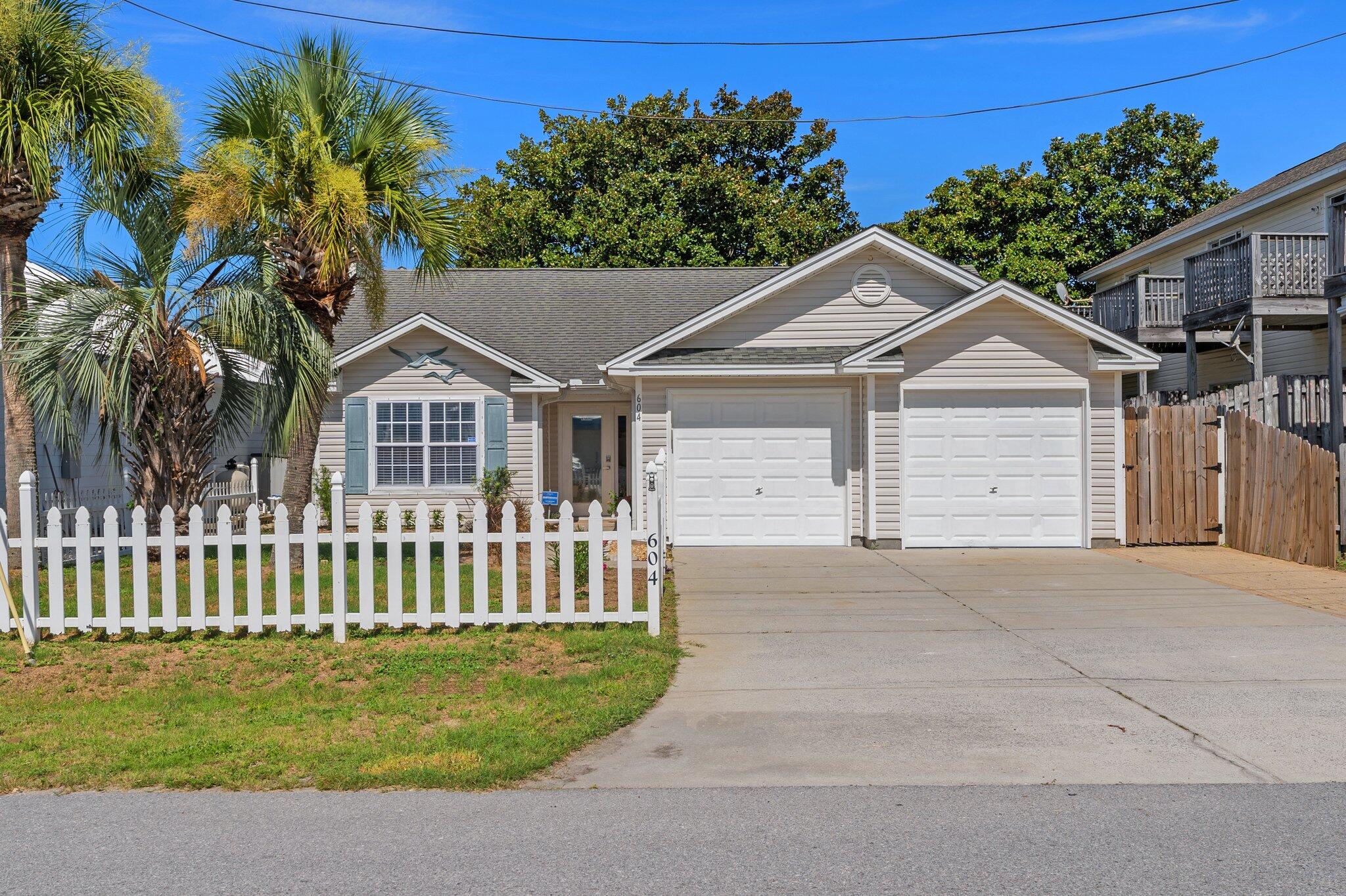 CASA DE LAS FLORES - Residential