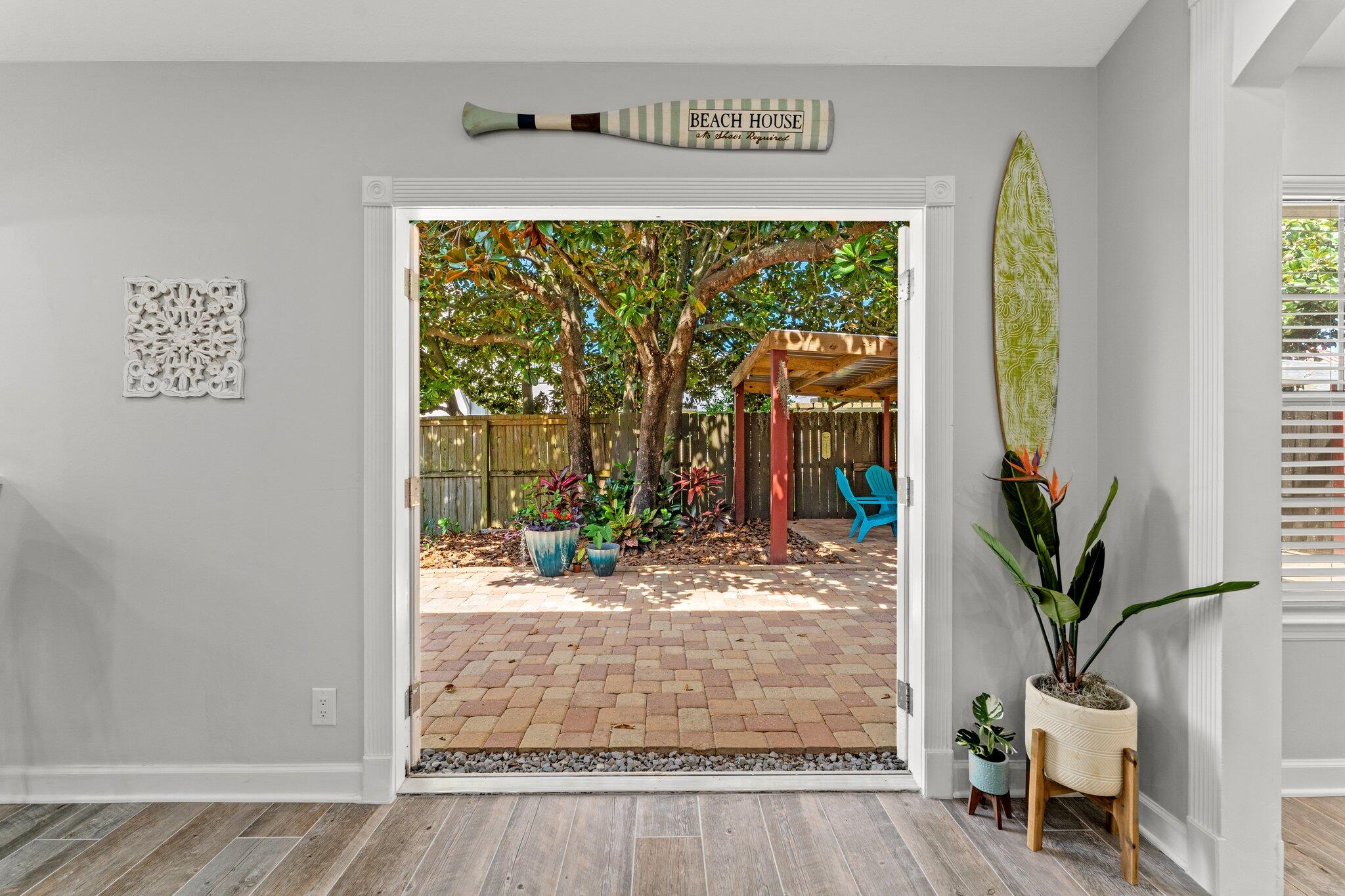 CASA DE LAS FLORES - Residential