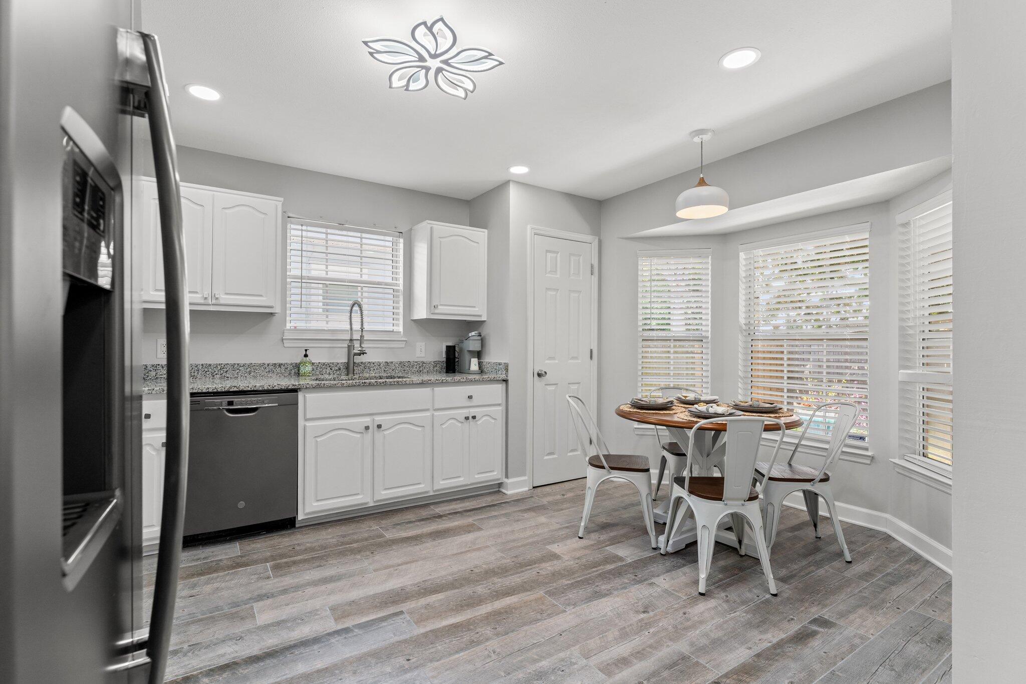 CASA DE LAS FLORES - Residential