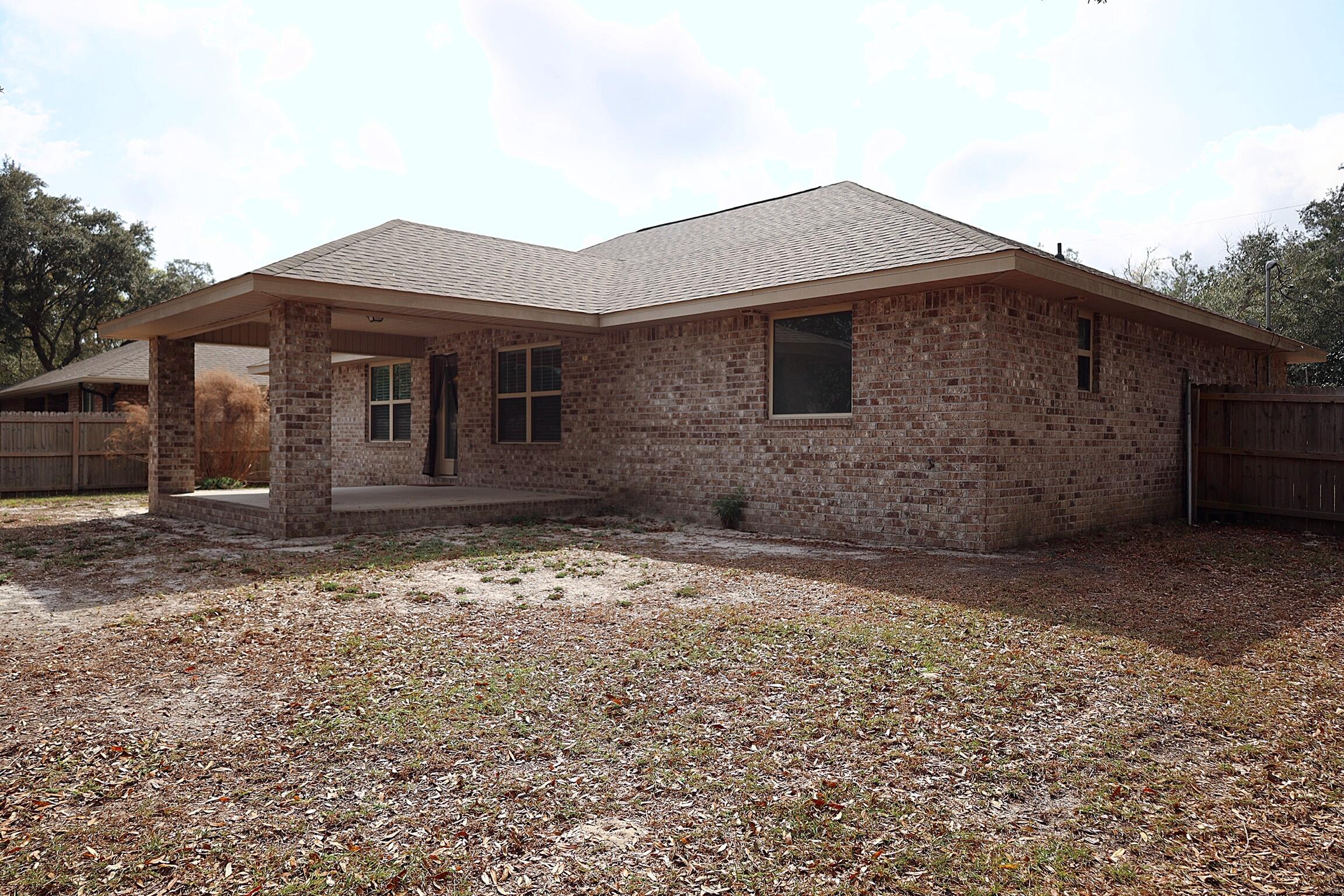 HOLLEY SHORES - Residential