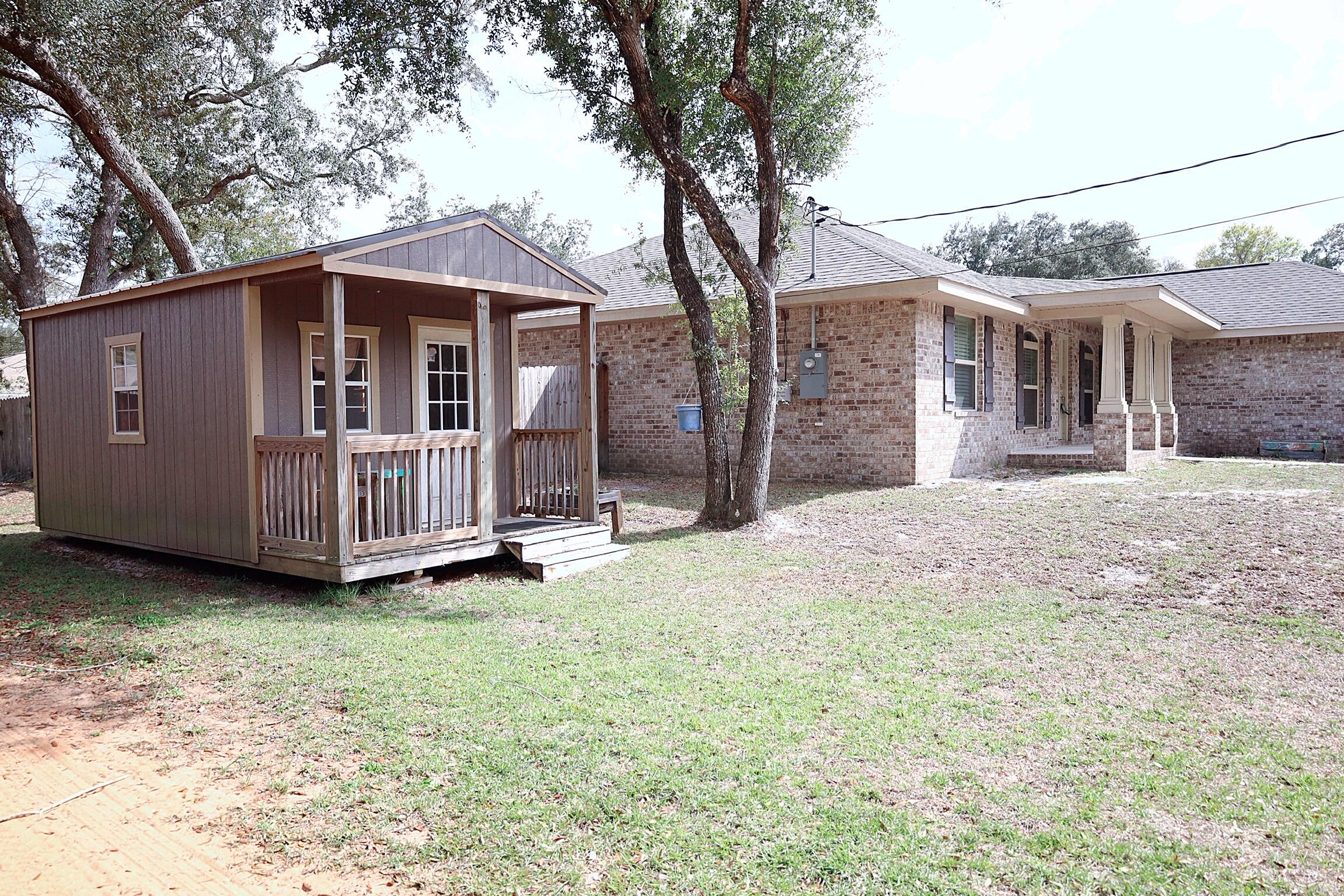 HOLLEY SHORES - Residential