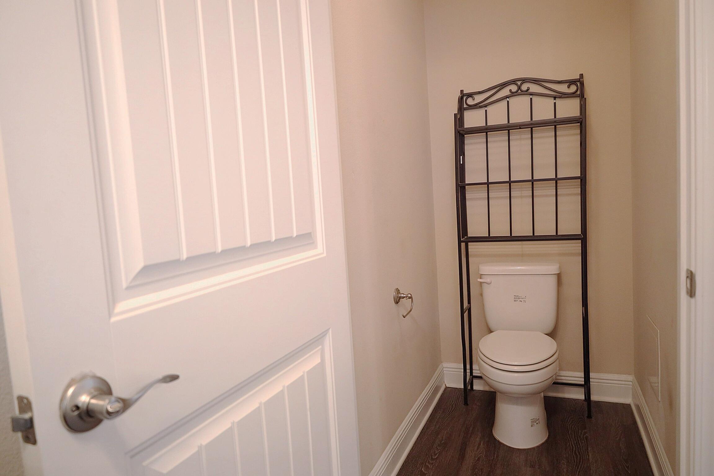 HOLLEY SHORES - Residential