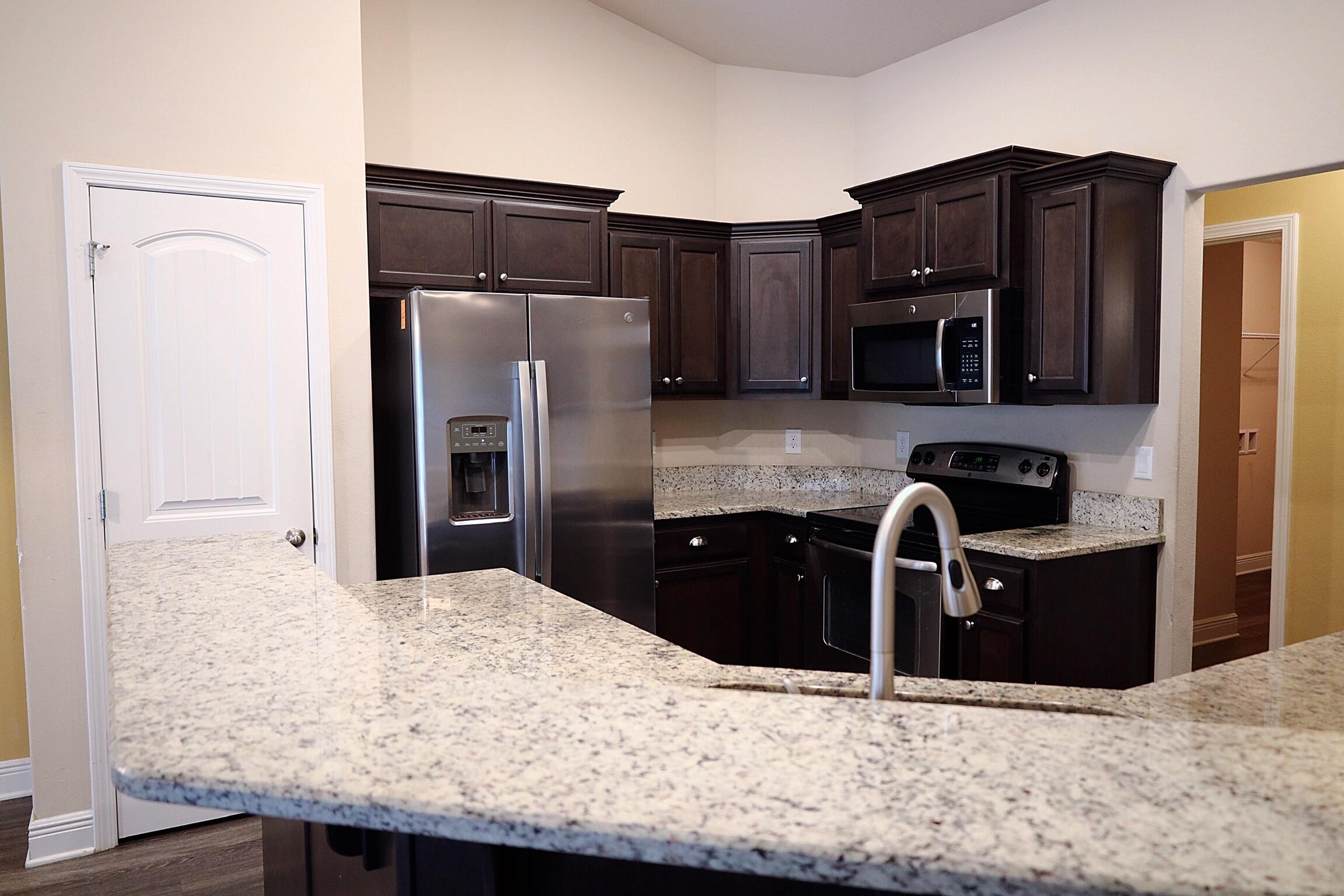 HOLLEY SHORES - Residential