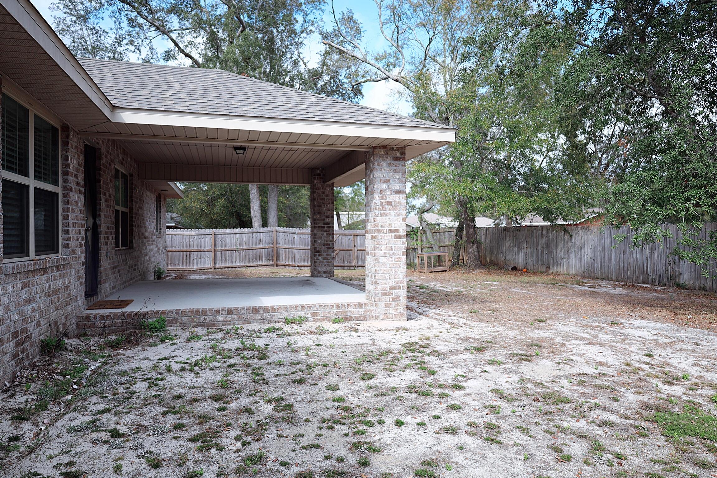 HOLLEY SHORES - Residential