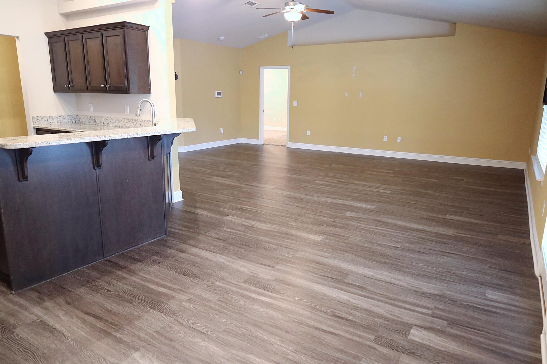 HOLLEY SHORES - Residential