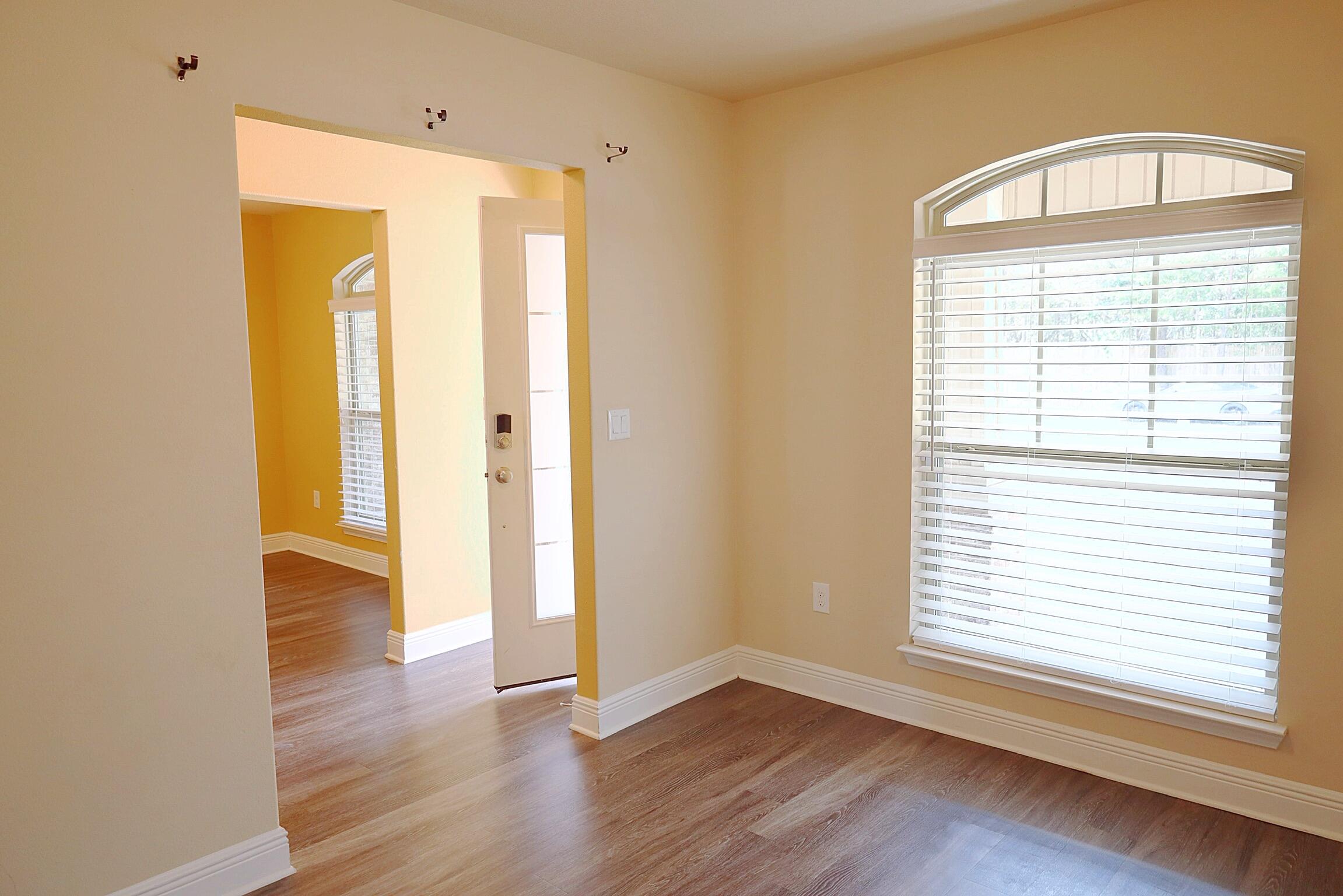 HOLLEY SHORES - Residential