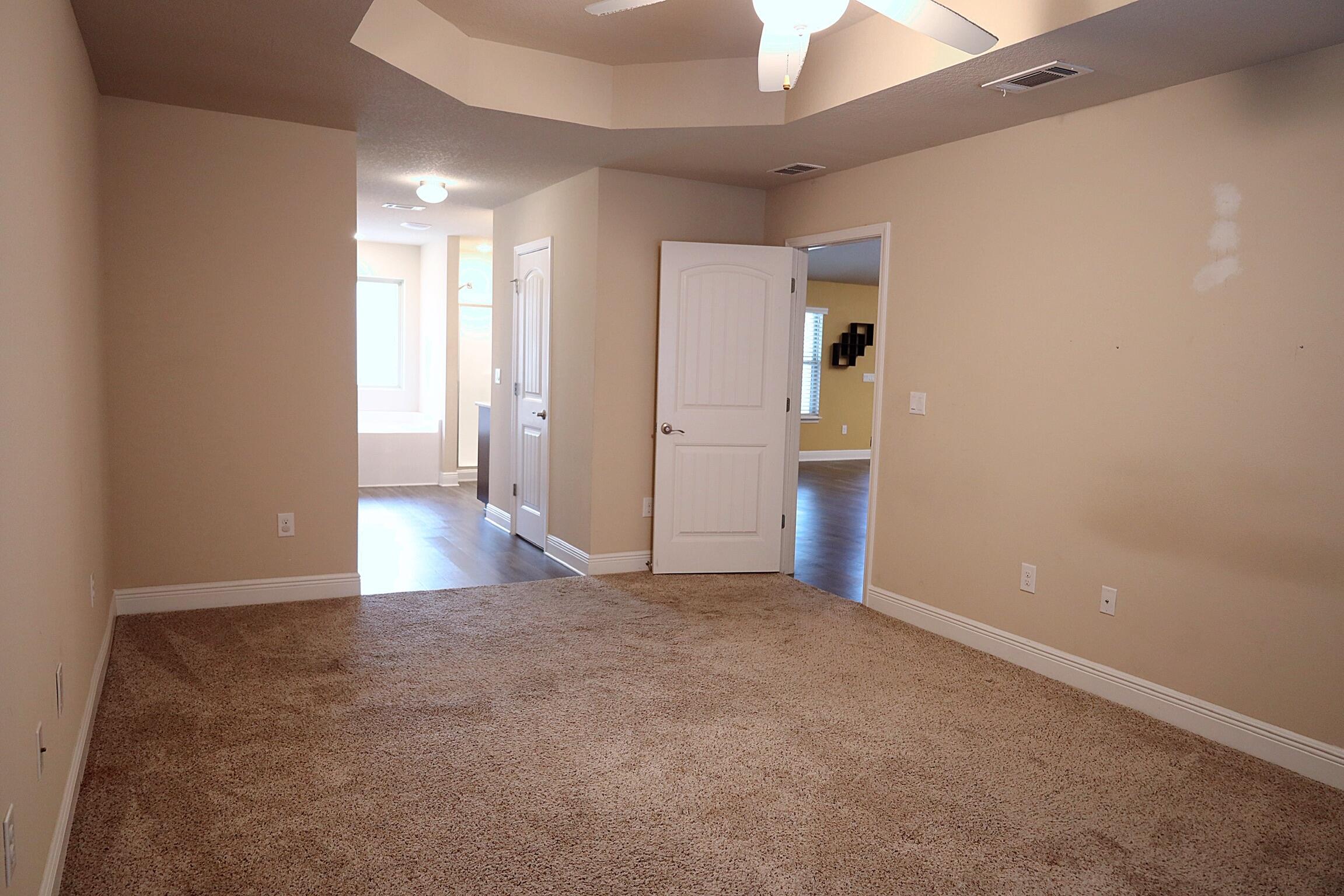 HOLLEY SHORES - Residential