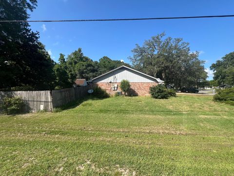 A home in Niceville