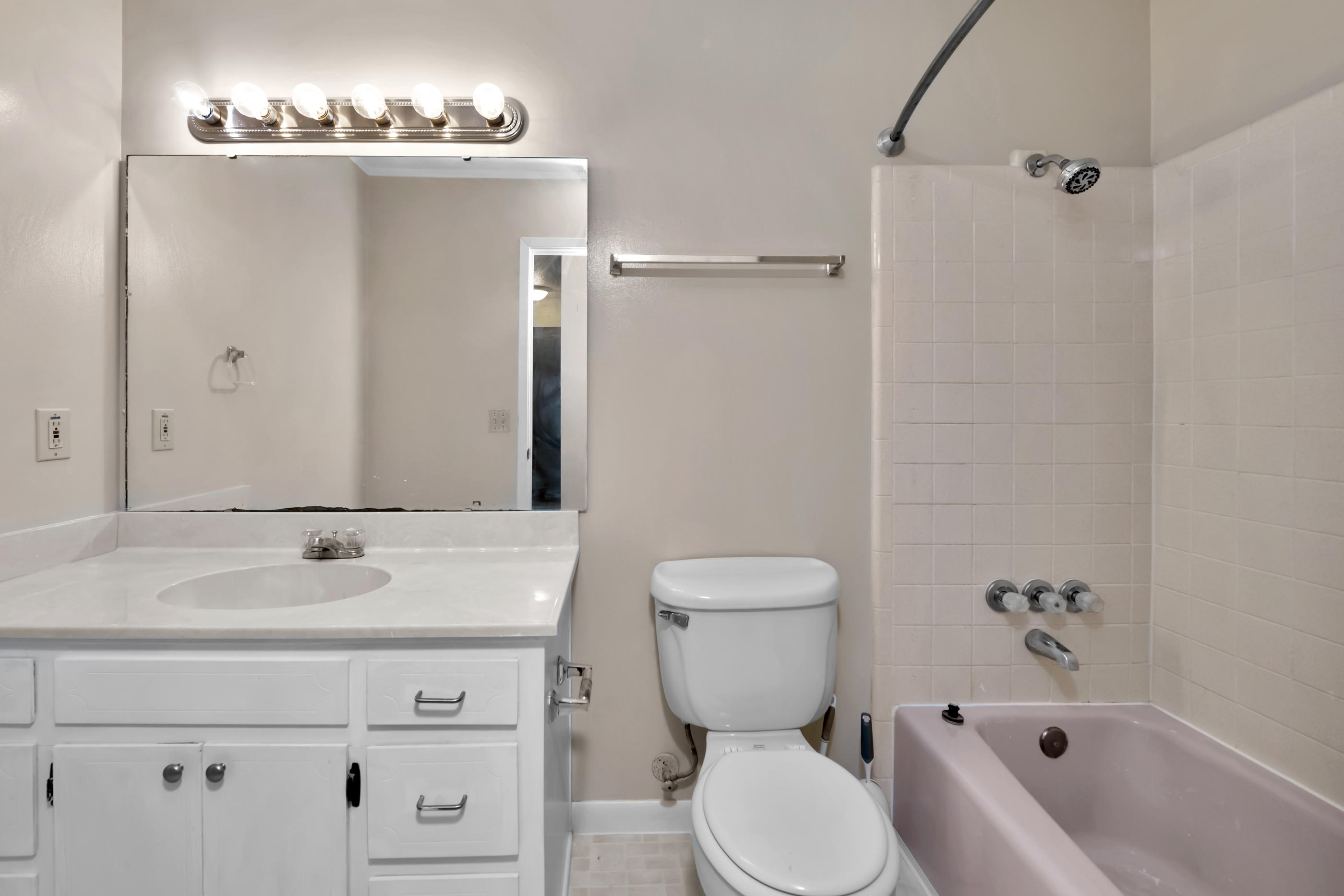 BAYOU POQUITO - Residential