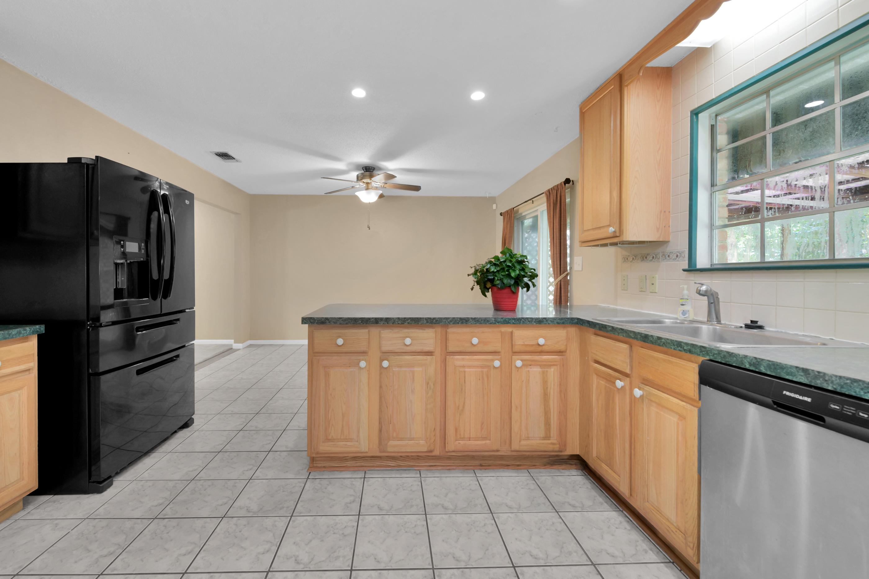 BAYOU POQUITO - Residential