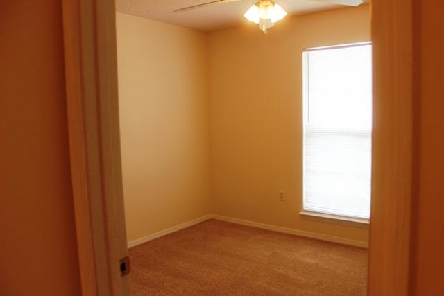 PARKWOOD SQUARE PH 2 - Residential