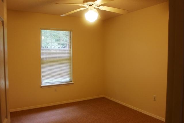 PARKWOOD SQUARE PH 2 - Residential