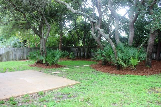 PARKWOOD SQUARE PH 2 - Residential